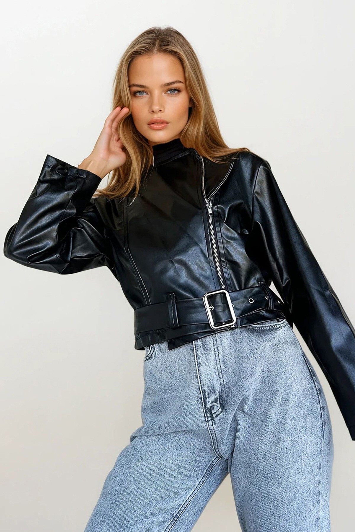 Siyah Kemerli Fermuarlı Suni Deri Biker Ceket