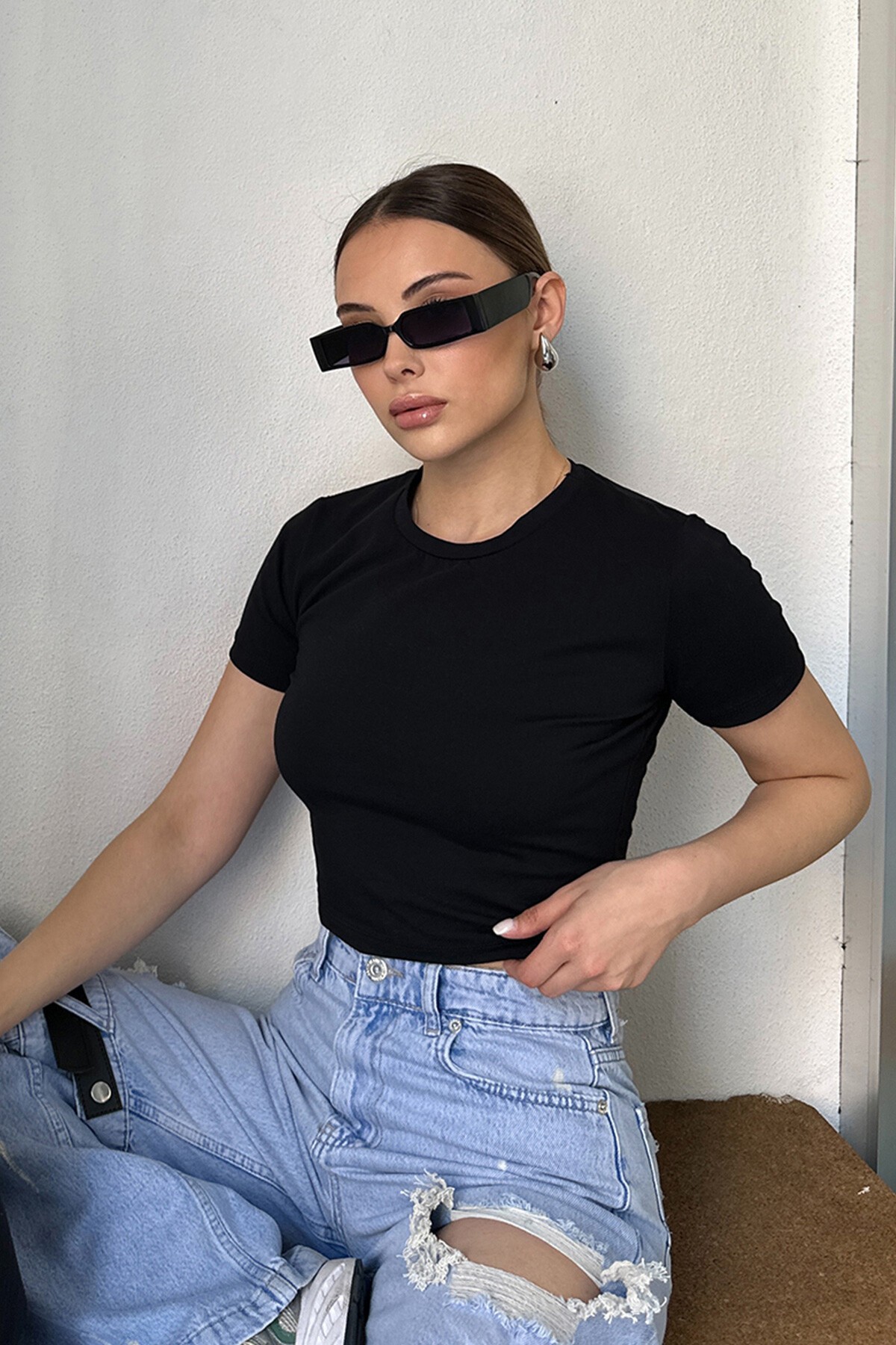 Siyah Kısa Kollu Fitilli Crop Bluz