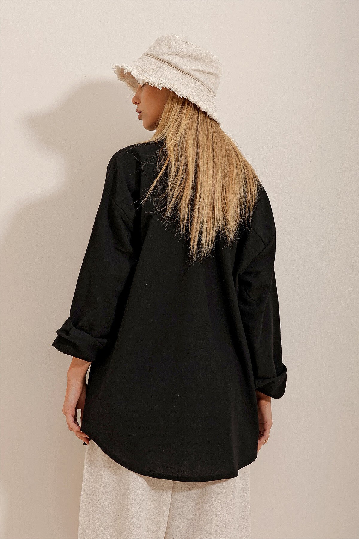 Siyah Oversize Keten Gömlek