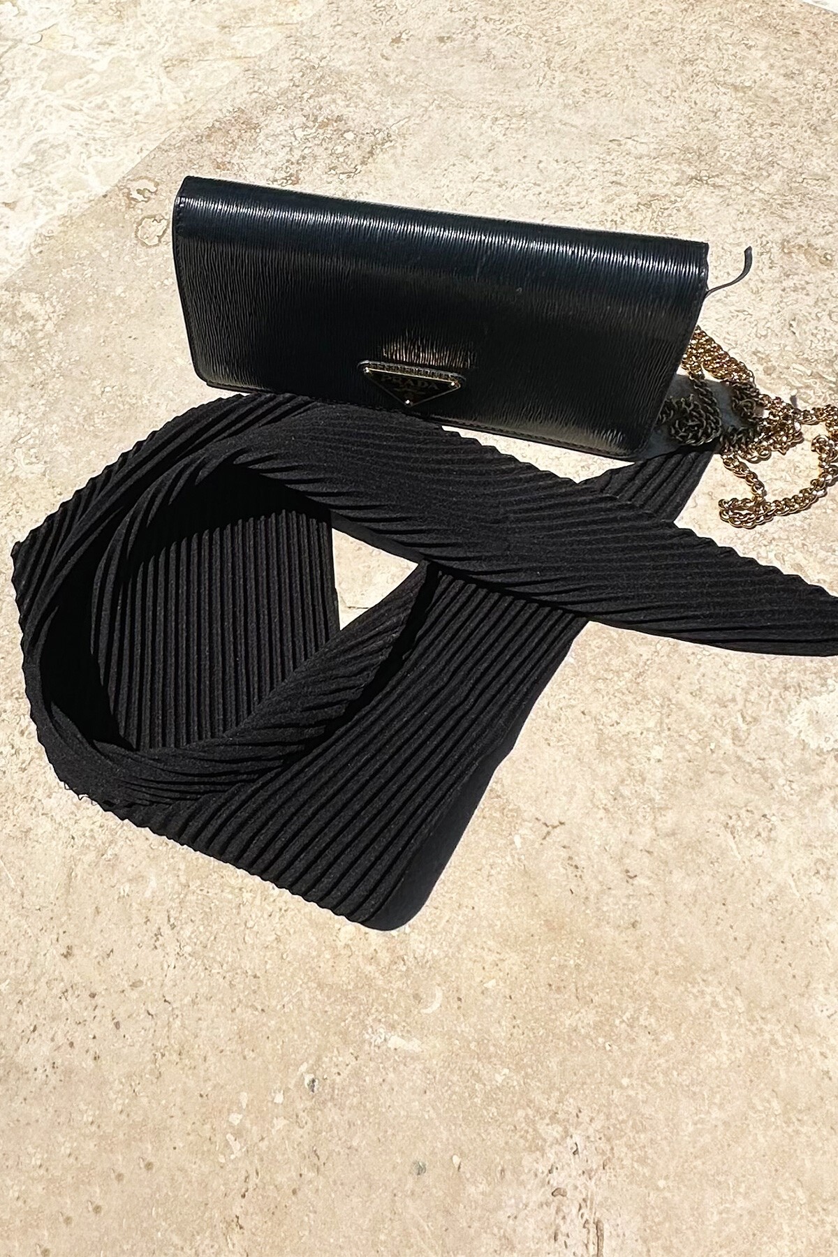 Siyah Piliseli Fular