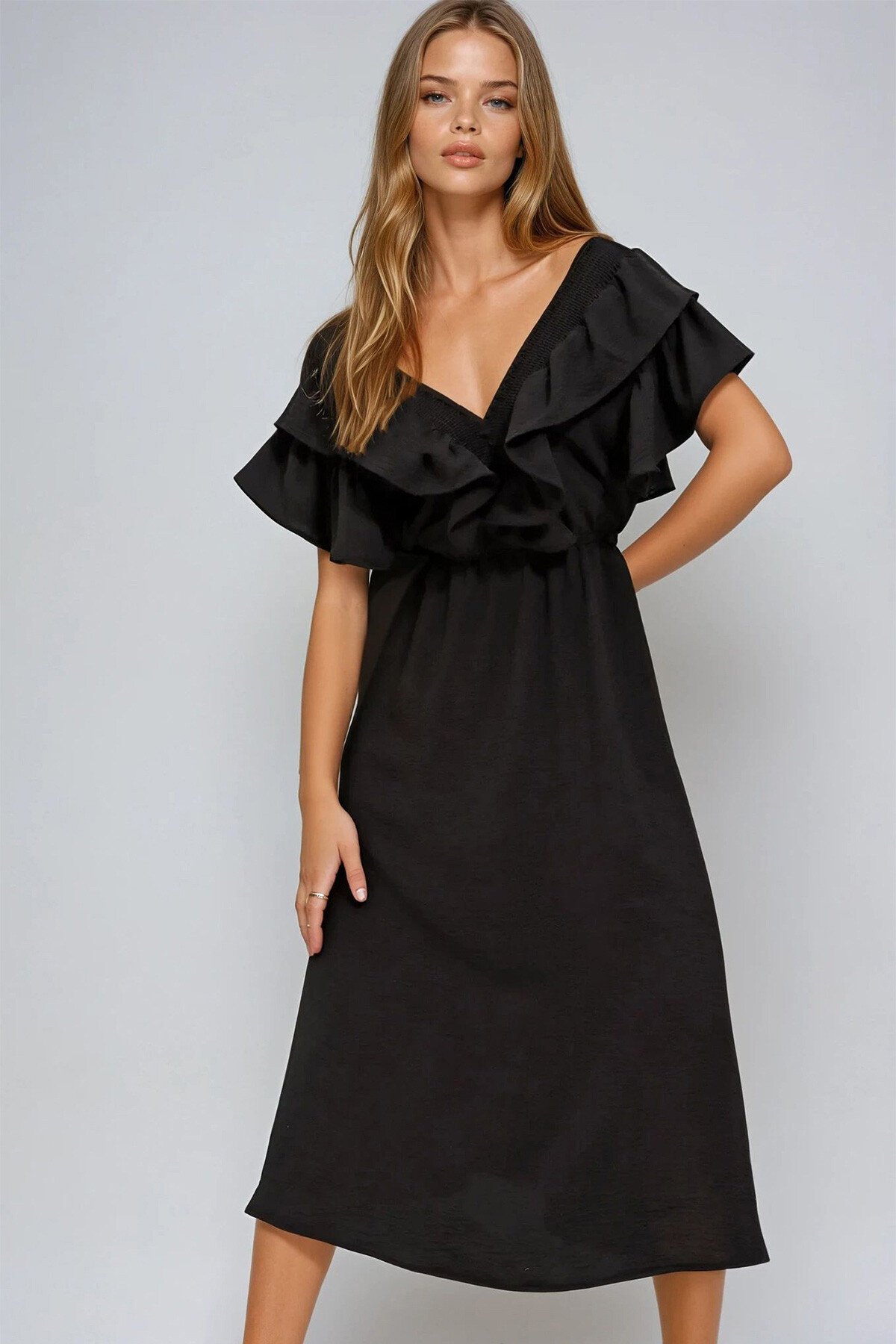 Siyah Yakası Gipeli Ve Volanlı Beli Midiboy Dokuma Elbise