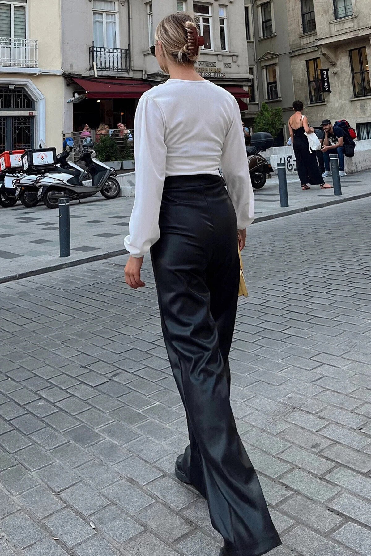 Siyah Yüksek Bel Nervür Dikişli İçi Süet Deri Palazzo Pantolon