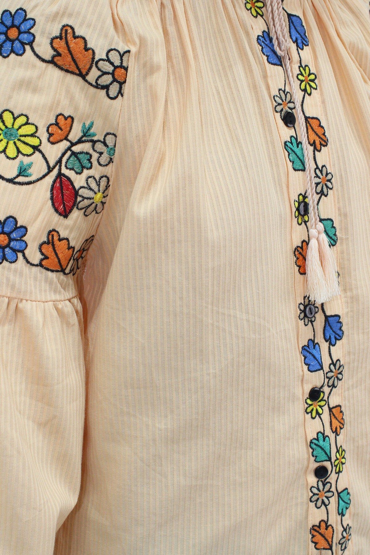 Somon Hakim Yaka Püskül Bağcıklı Nakışlı Armürlü Dokuma Gömlek