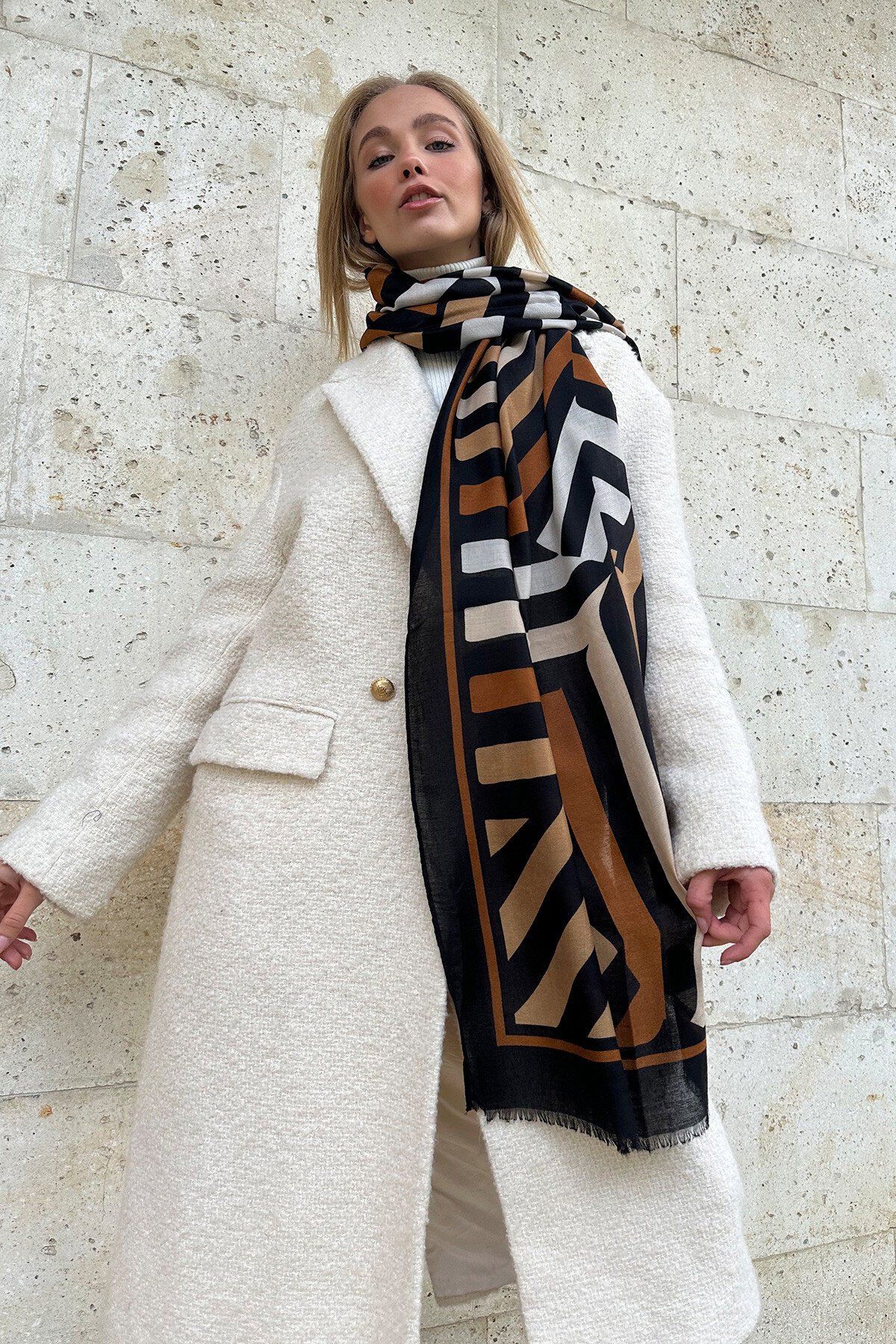 Tarçın Kahve Püskül Detaylı Desenli Şal