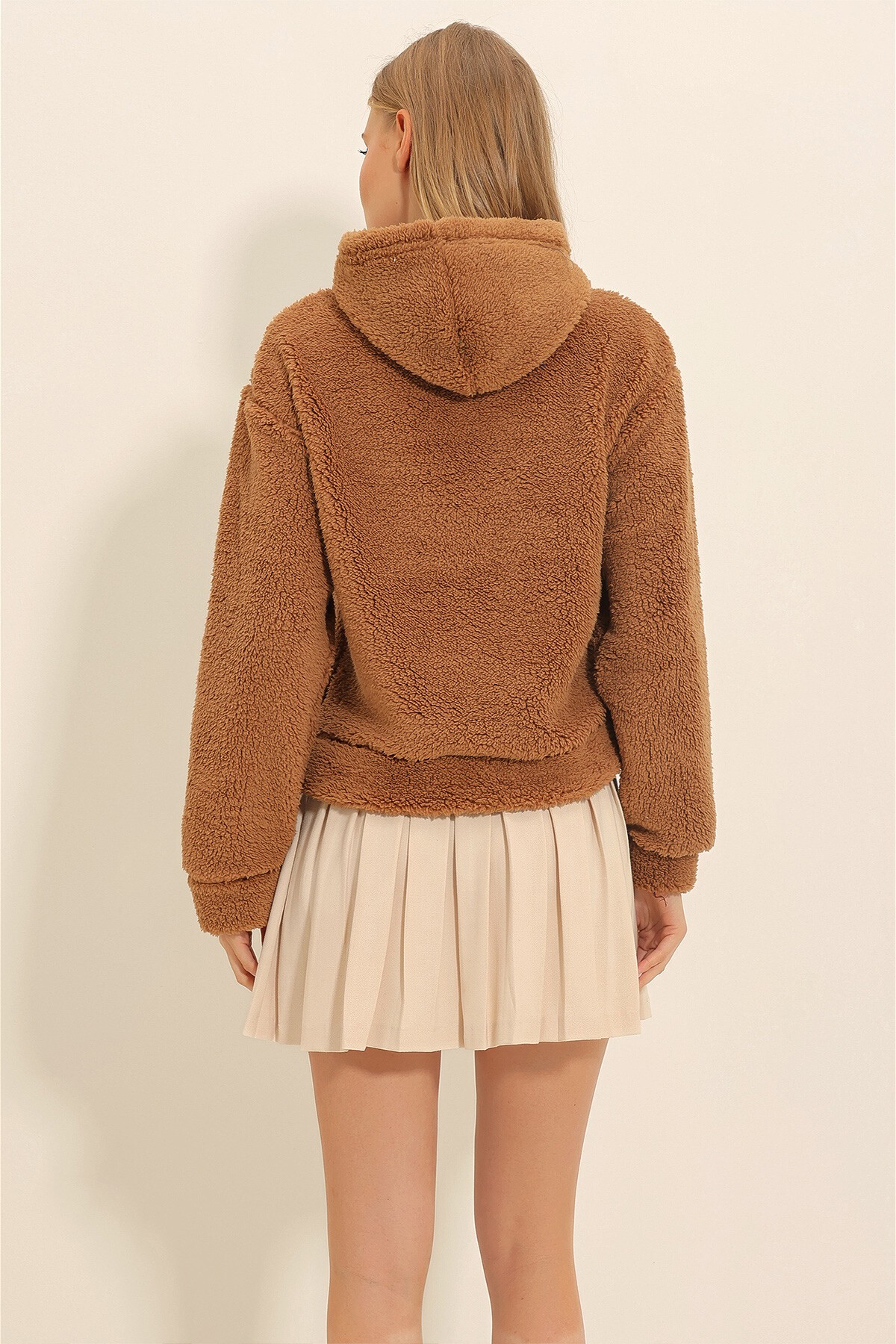 Tarçın Kapüşonlu Kanguru Cepli Peluş Sweatshirt