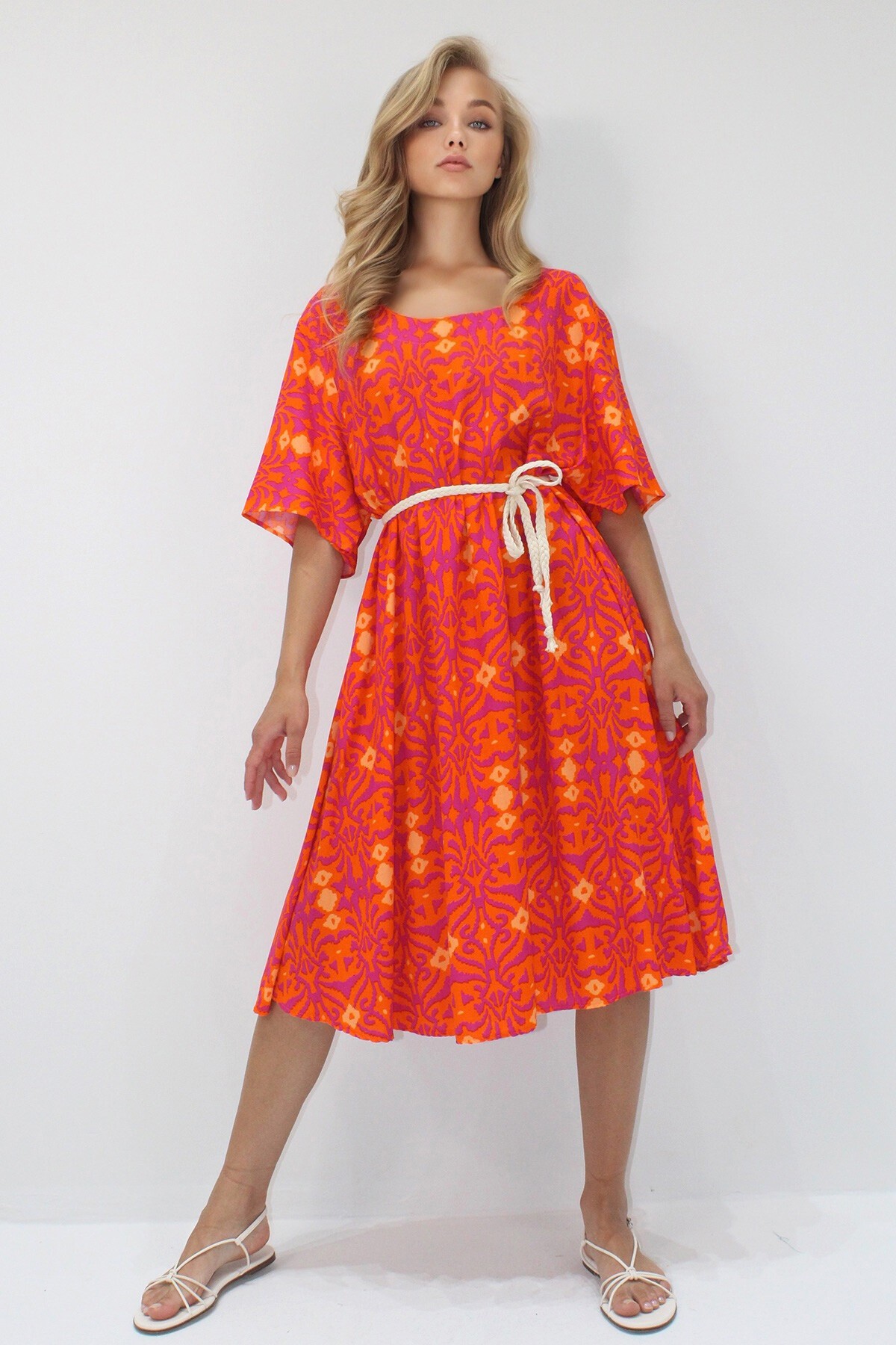 Turuncu Bisiklet Yaka Desenli Rahat Kalıp Dokuma Viskon Elbise