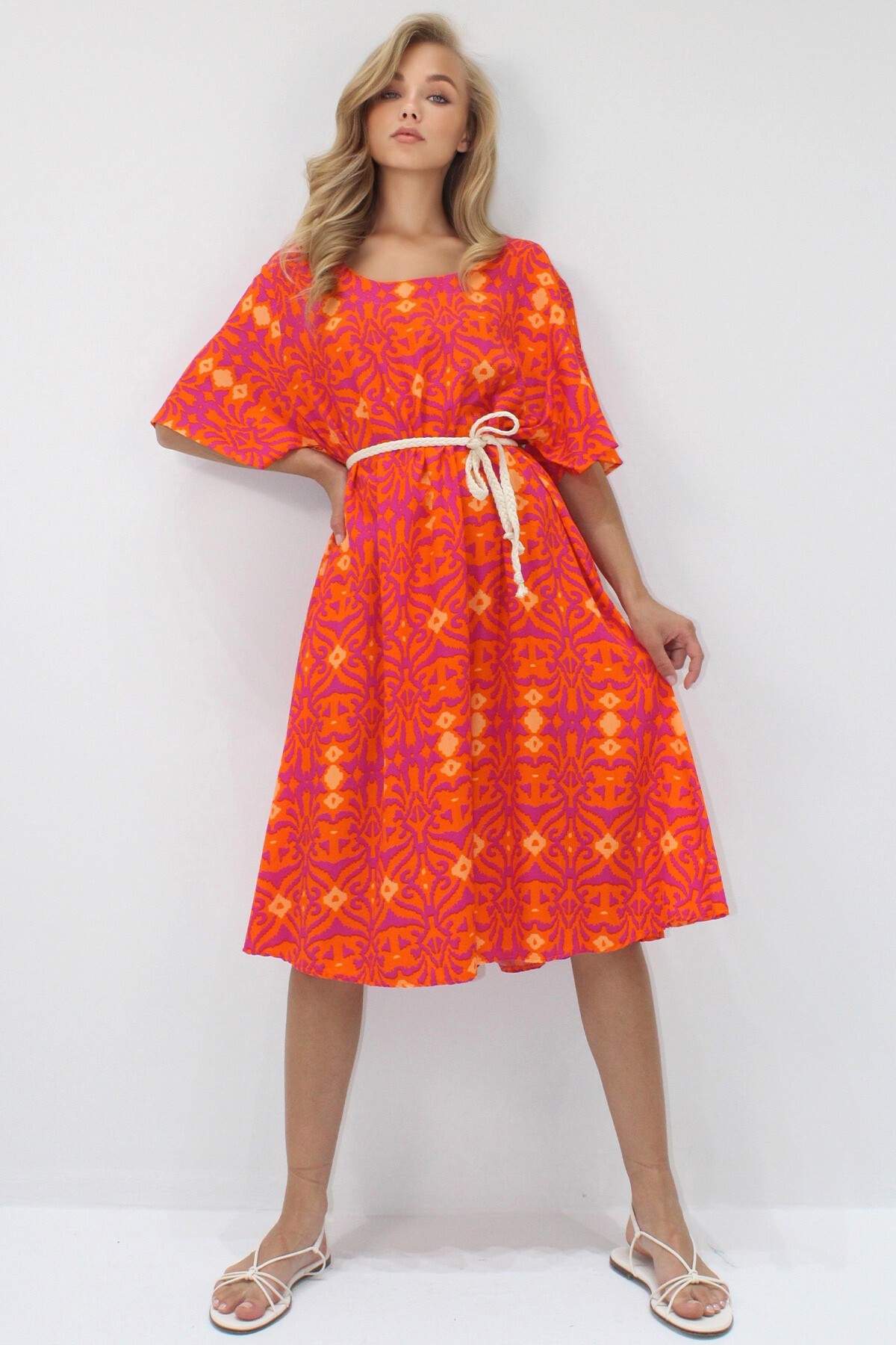 Turuncu Bisiklet Yaka Desenli Rahat Kalıp Dokuma Viskon Elbise