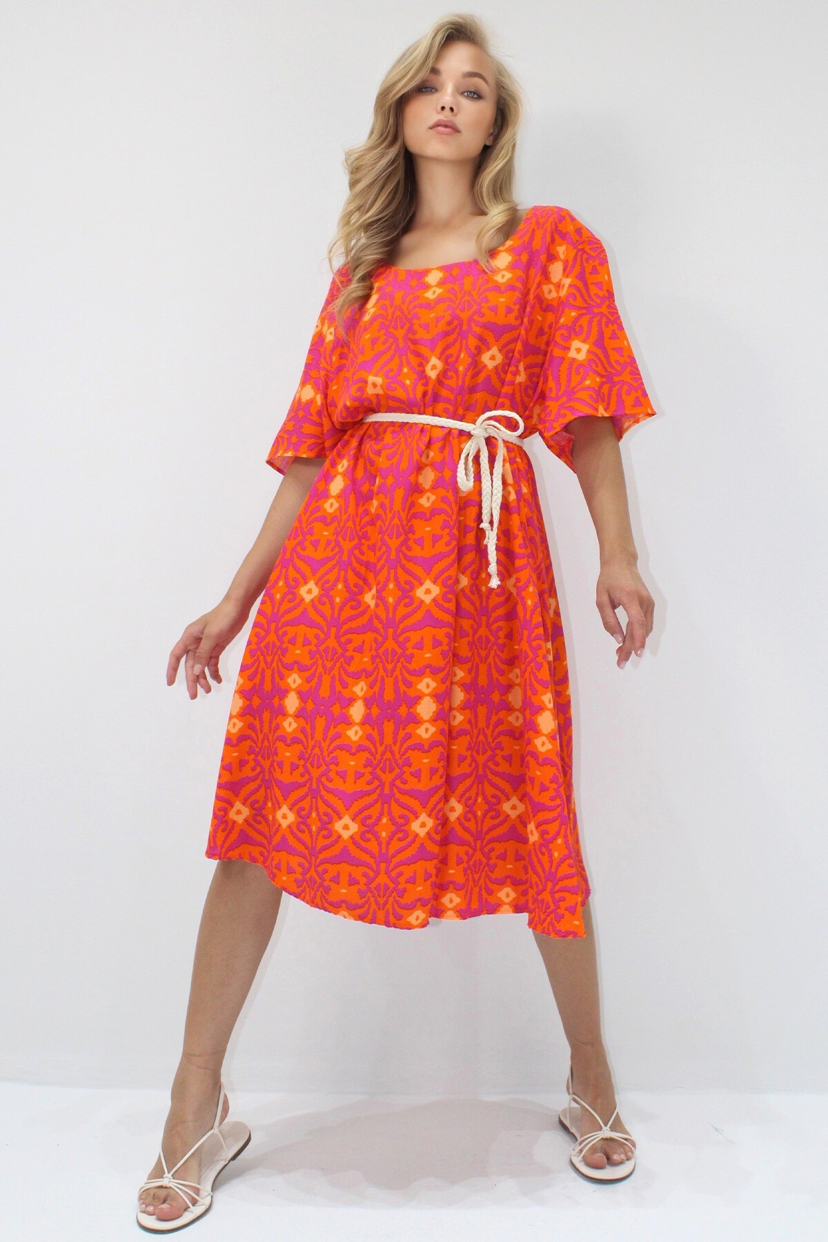 Turuncu Bisiklet Yaka Desenli Rahat Kalıp Dokuma Viskon Elbise