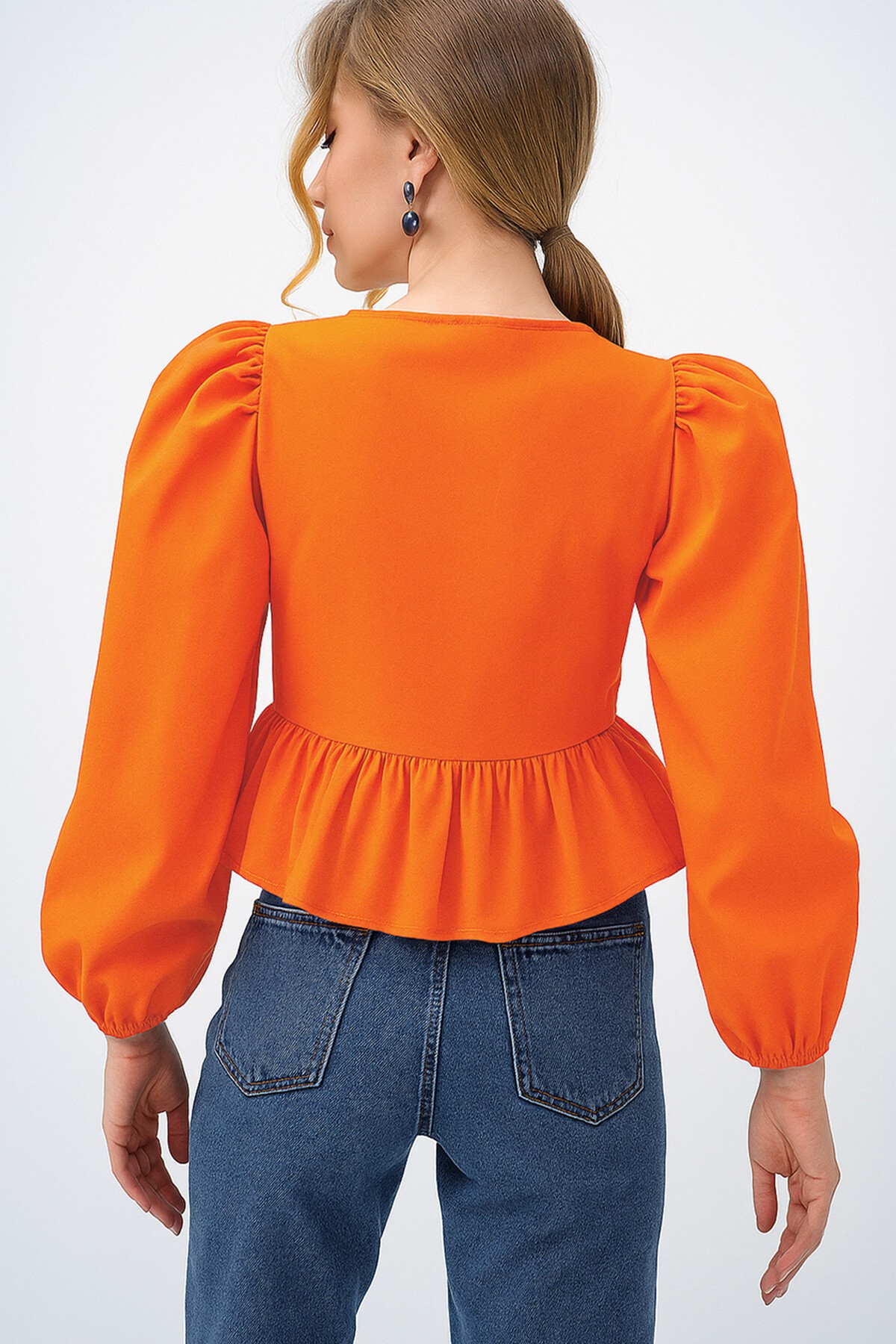 Turuncu Bisiklet Yaka Fiyonk Bağlamalı Prenses Kol Poplin Bluz
