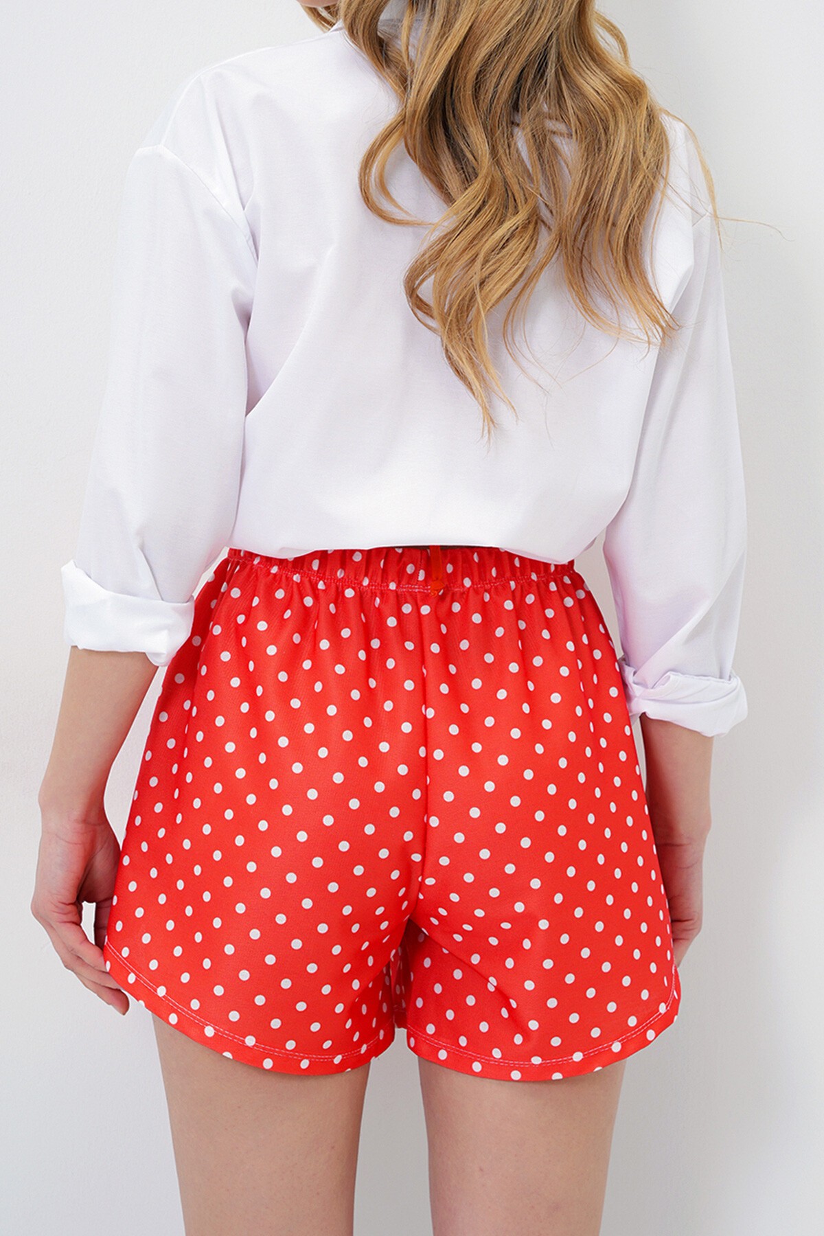 Turuncu Çift Cepli Puantiye Desenli Kendinden Bağlamalı Beach Şort