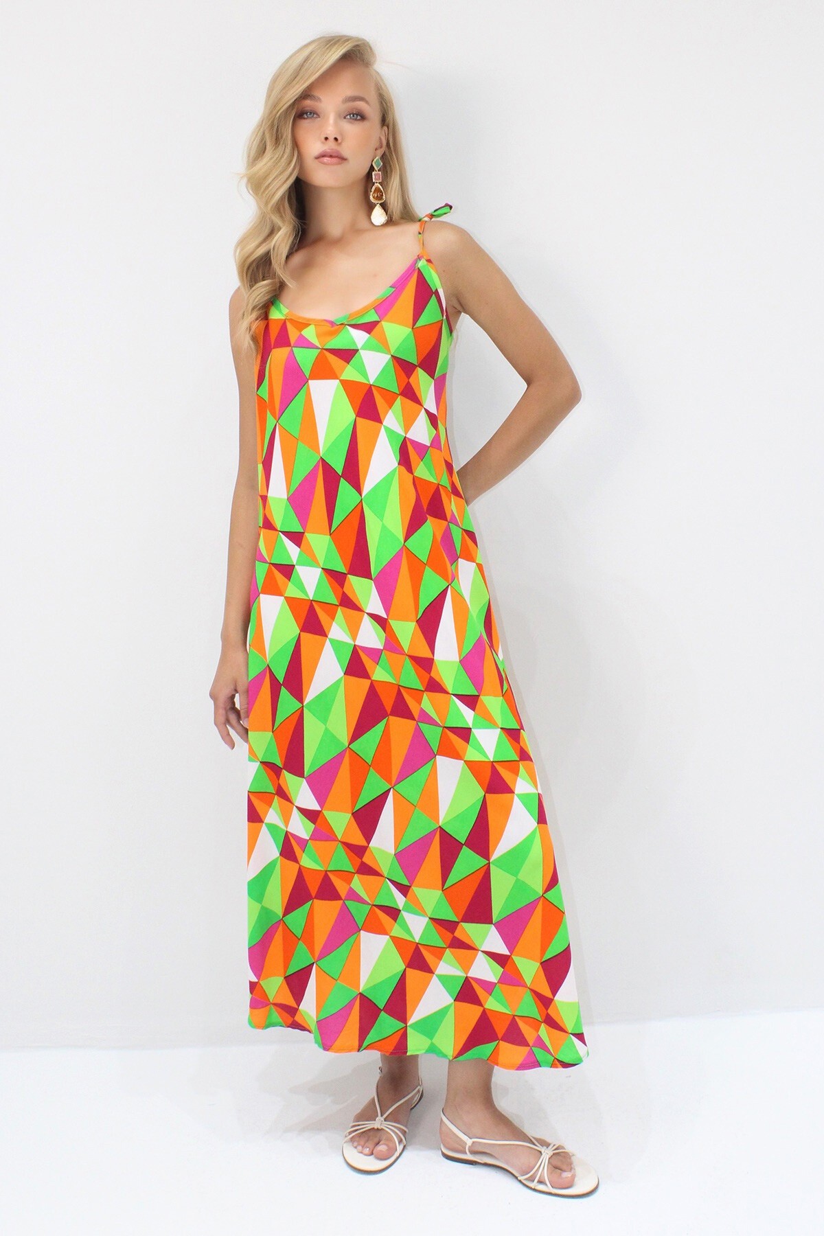 Turuncu İp Askılı Çok Renkli Midi Boy Dokuma Viskon Elbise