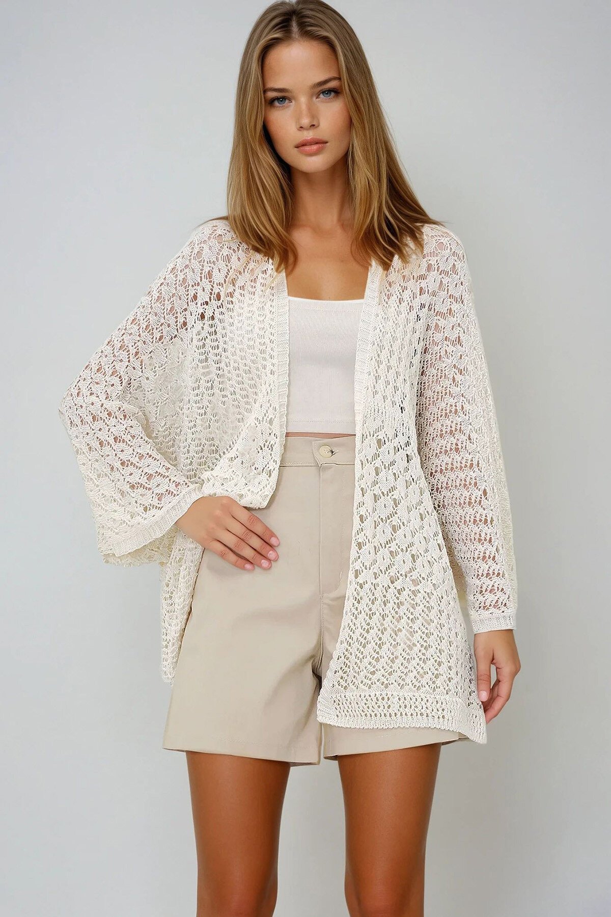 Vanilya Püskül Detaylı Ajurlu Oversize Hırka