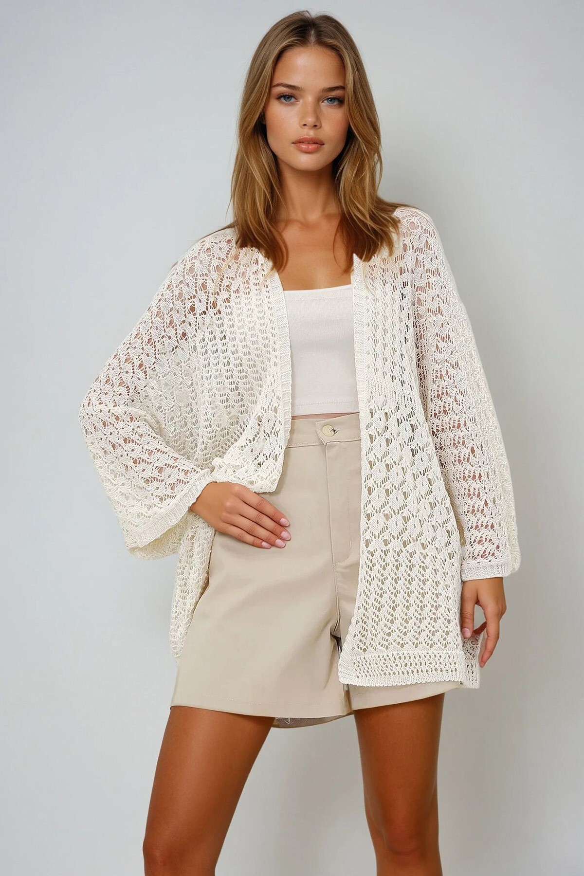 Vanilya Püskül Detaylı Ajurlu Oversize Hırka