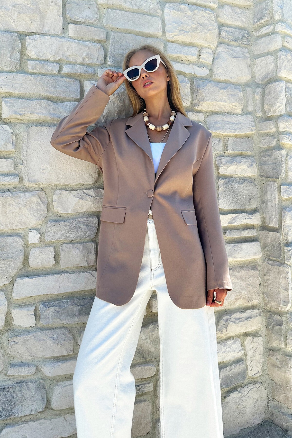 Vizon Cep Ve Düğme Detaylı Omuzları Vatkalı Blazer Ceket