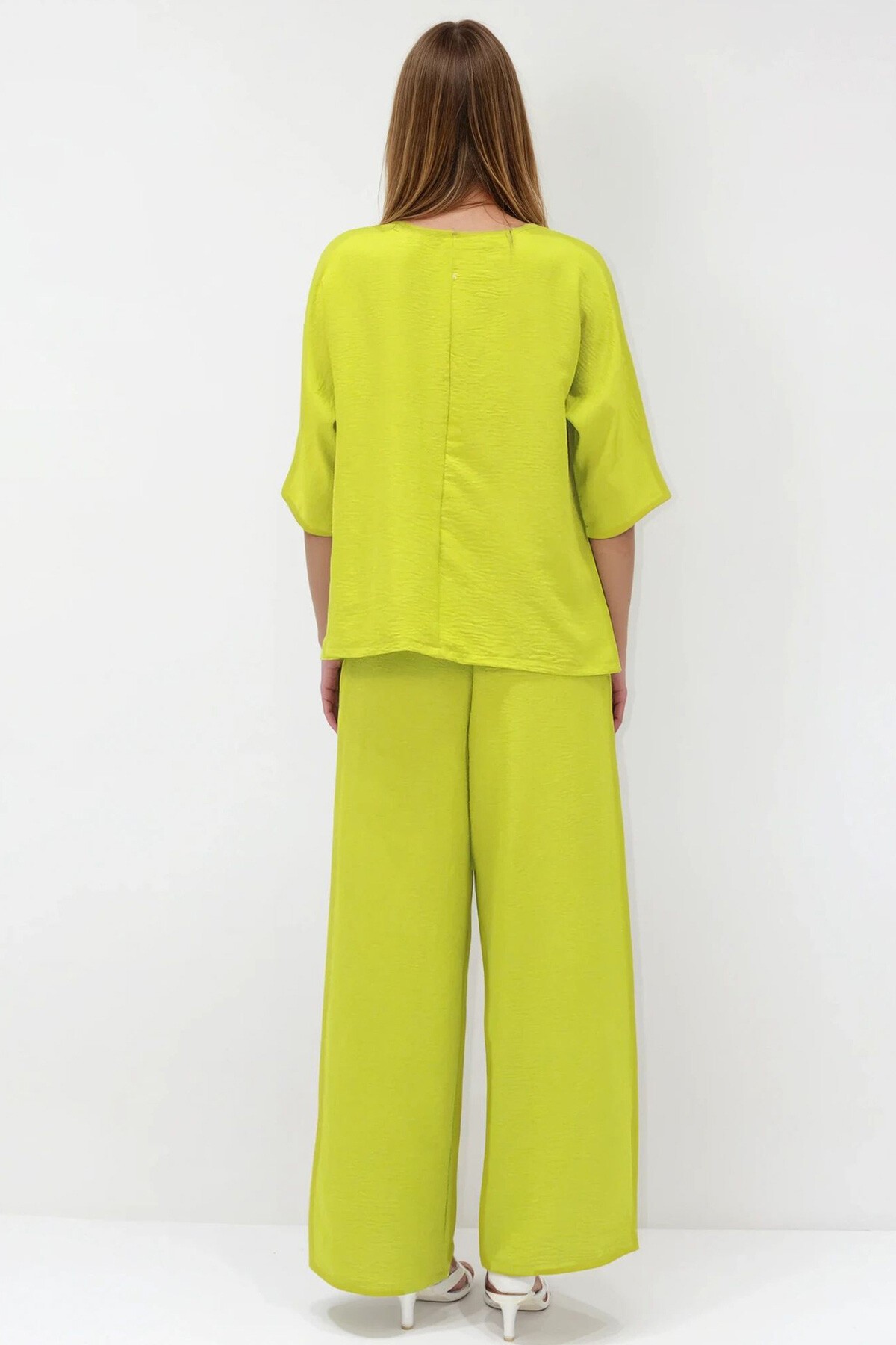 Yağ Yeşili Kayık Yaka Bluz Ve Pantolon Aerobin Takım