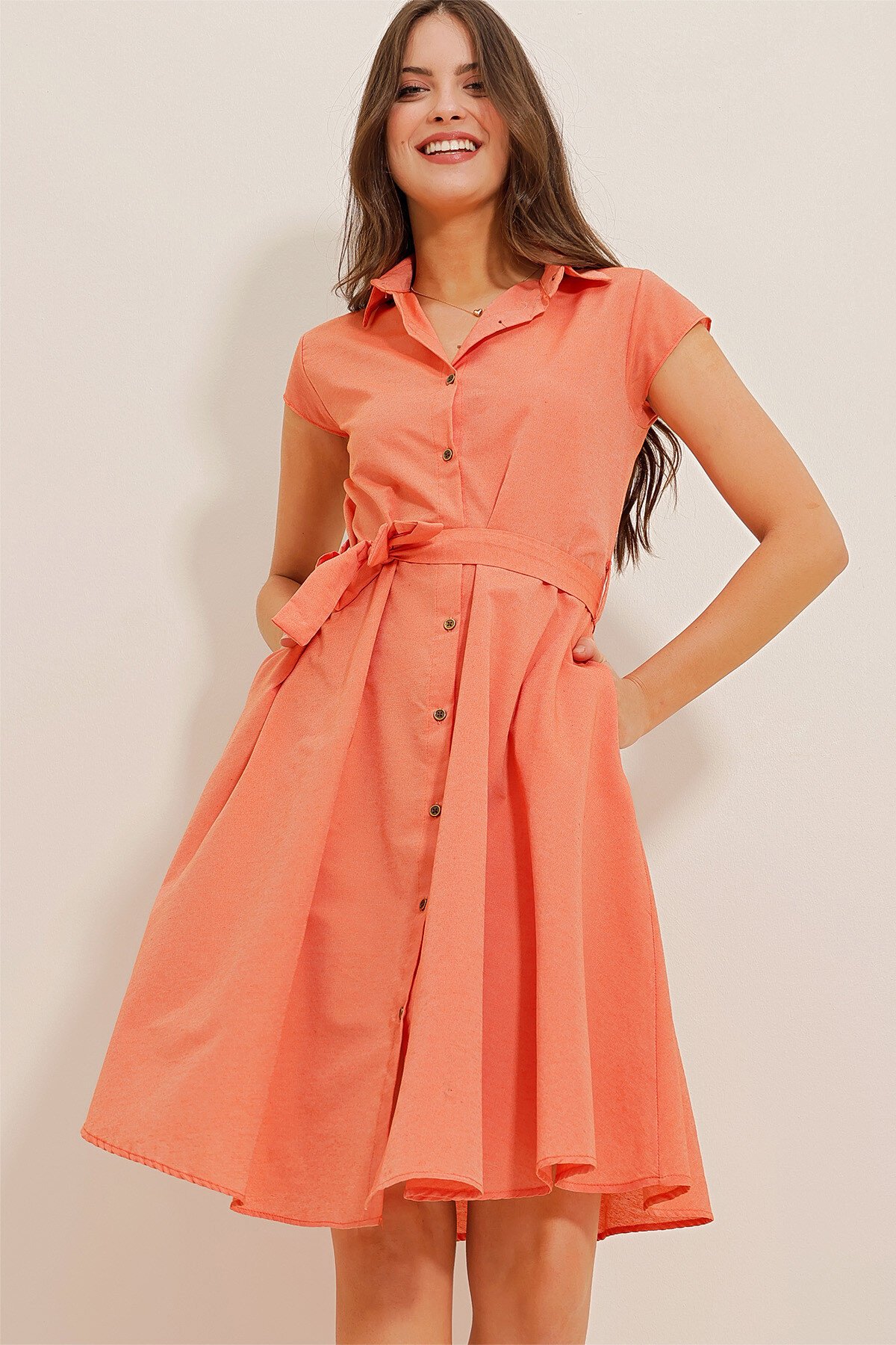 Yavruağzı Kolsuz Keten Dokuma Gömlek Elbise