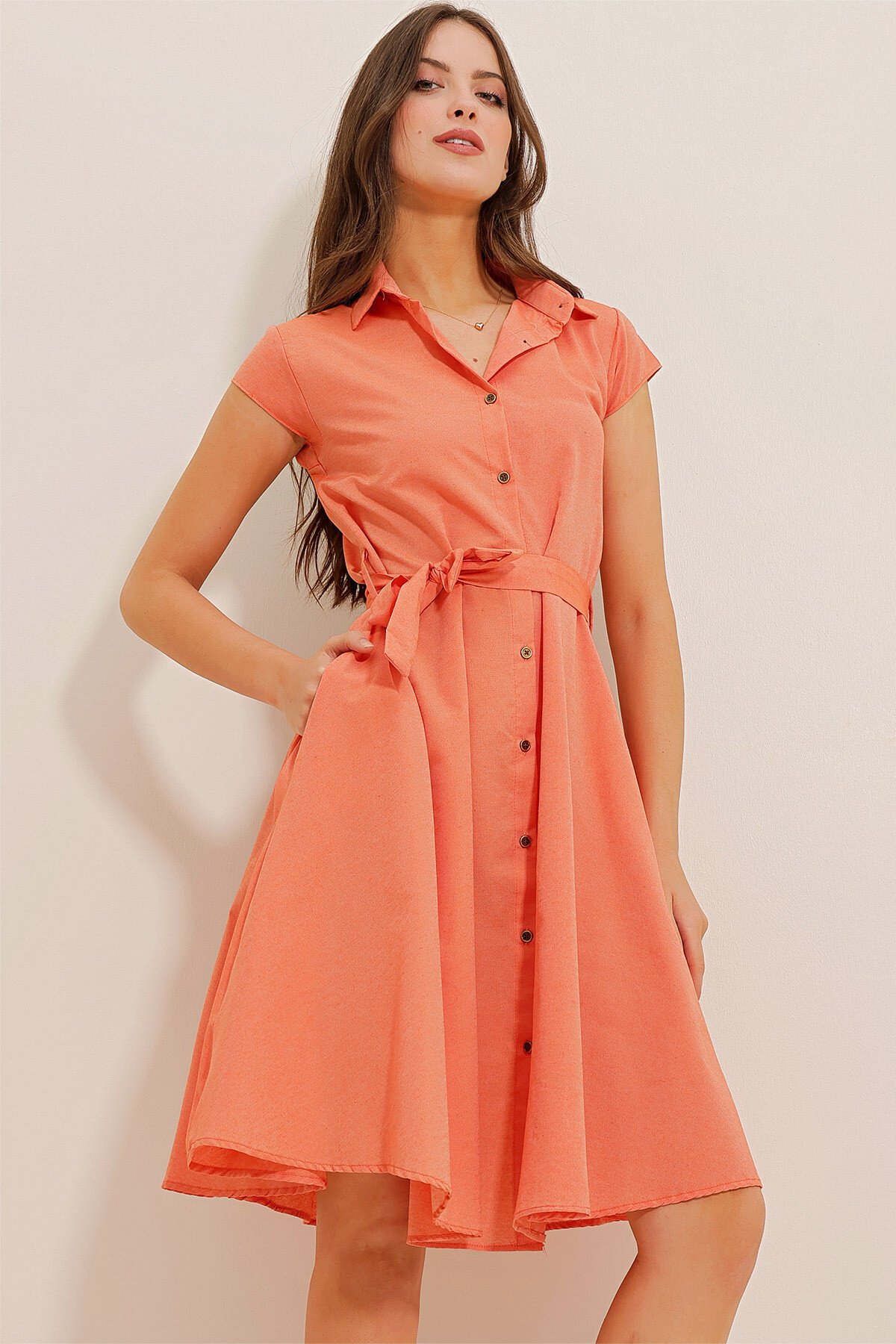 Yavruağzı Kolsuz Keten Dokuma Gömlek Elbise