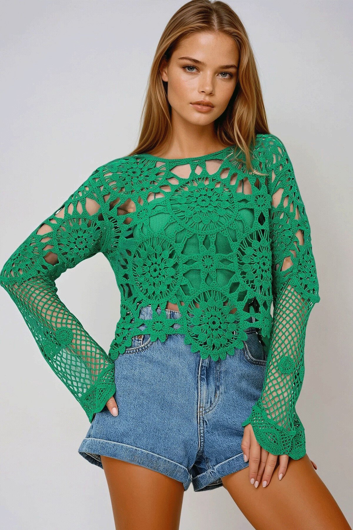 Yeşil Kayık Yaka Kroşata Güpür Crop Bluz