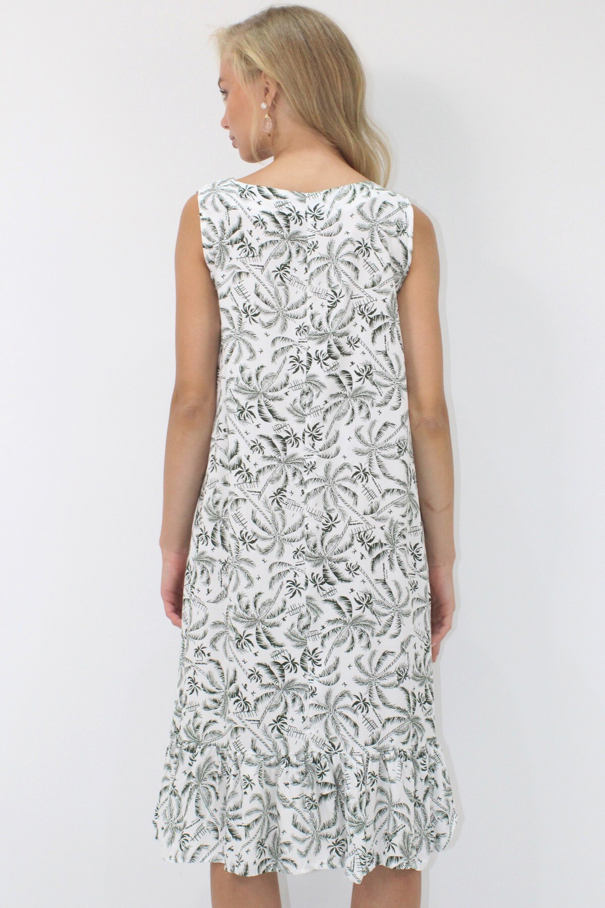 Yeşil V Yaka Eteği Fırfırlı A Form Dokuma Viskon Rahat Kalıp Elbise