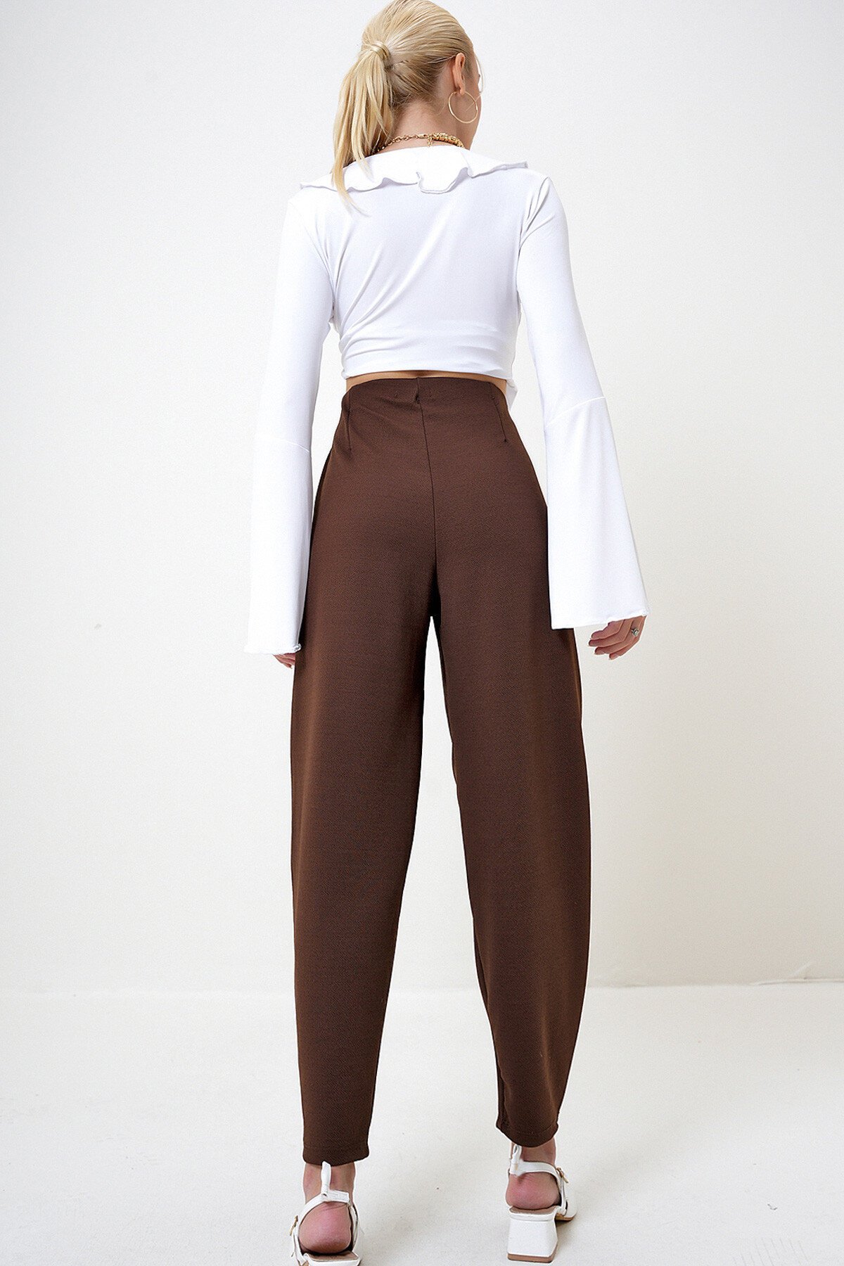 Acı Kahve Yüksek Bel Pensli Dökümlü Krep Örme Pantolon