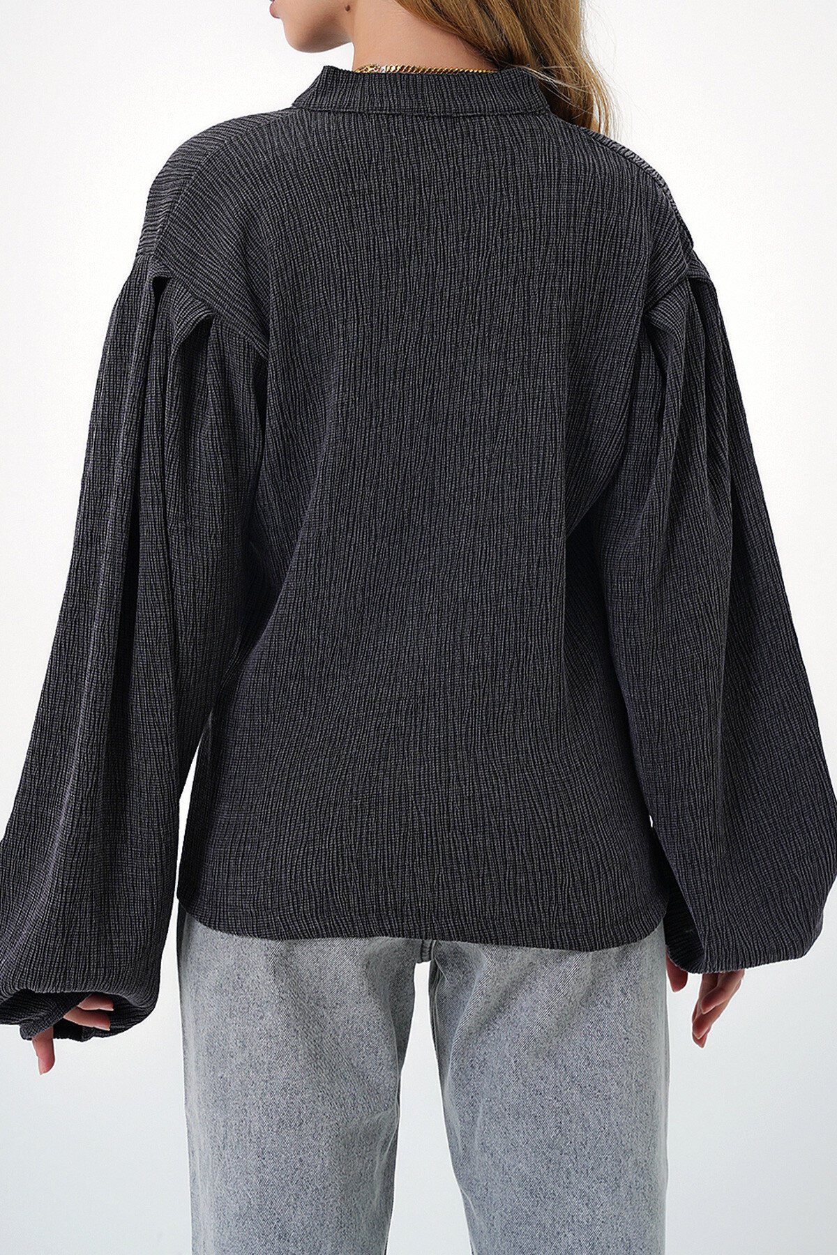 Antrasit Hakim Yaka Önü Düğmeli Balon Kol Dokulu Bürümcük Gömlek Bluz