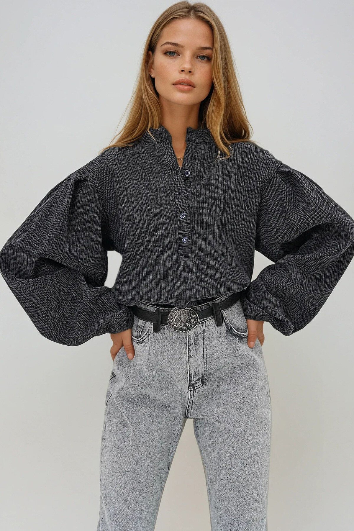 Antrasit Hakim Yaka Önü Düğmeli Balon Kol Dokulu Bürümcük Gömlek Bluz