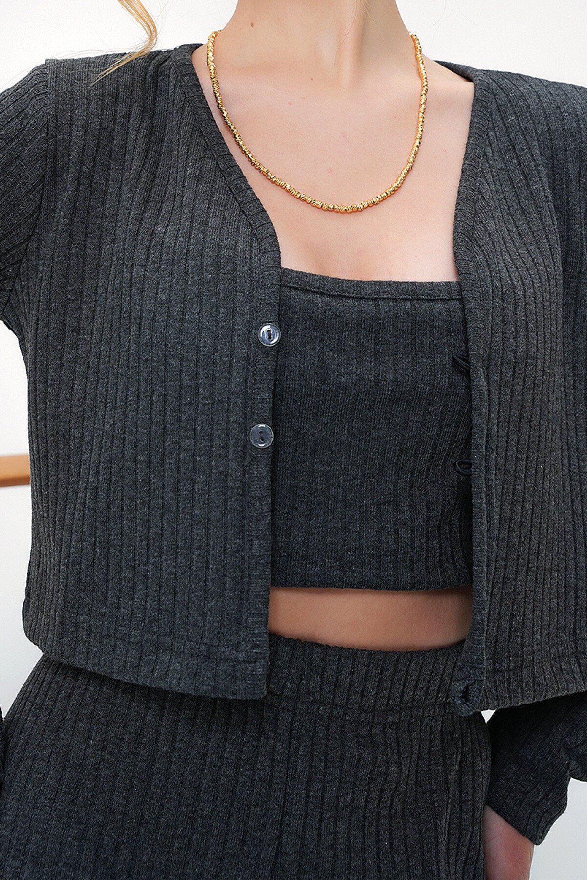 Antrasit Pamuklu İp Askılı Bustiyer V Yaka Crop Hırka Ve Palazzo Pantolon Takım