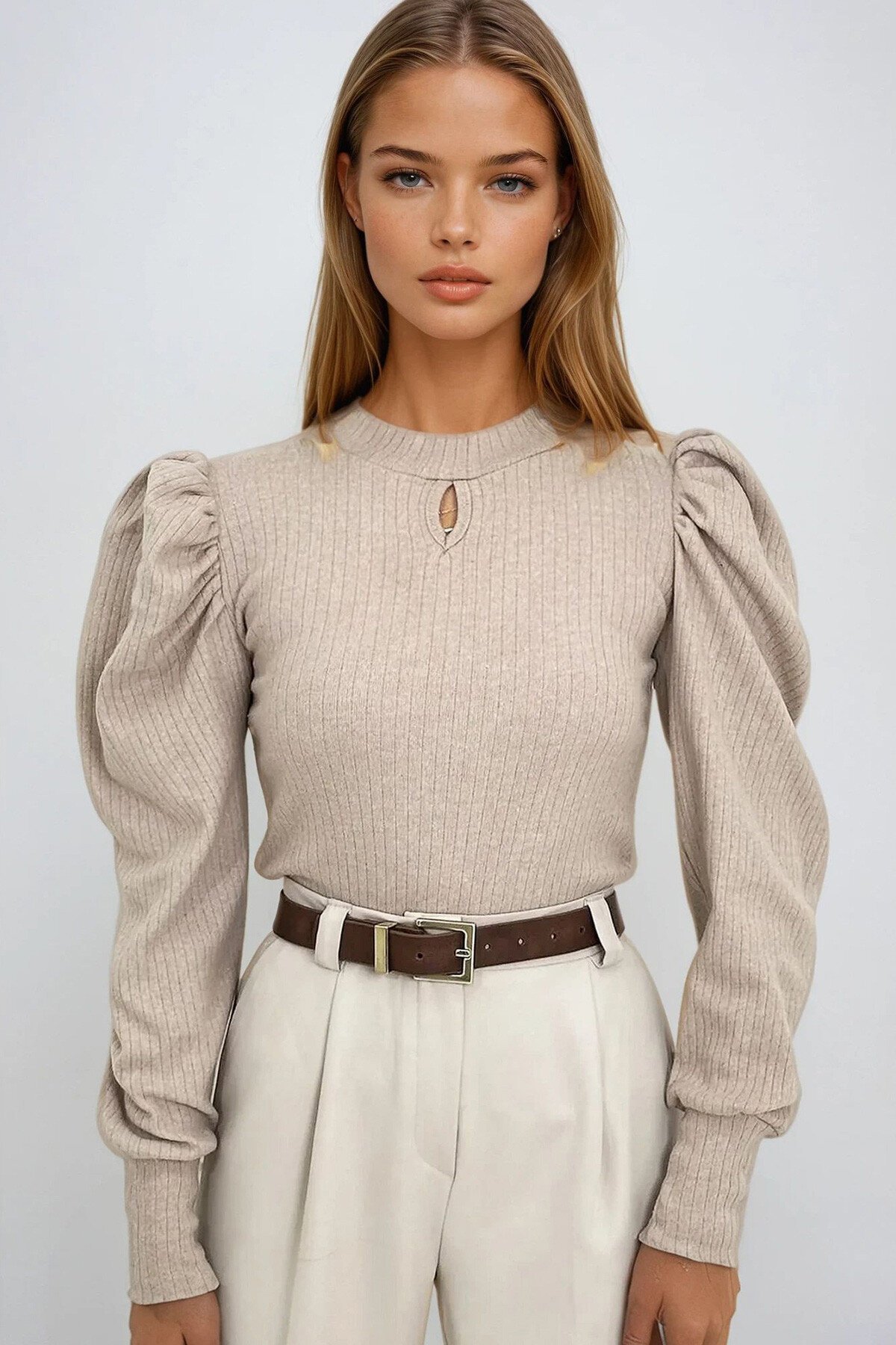 Bej Bisiklet Yaka Damla Dekolteli Prenses Kol Triko Bluz