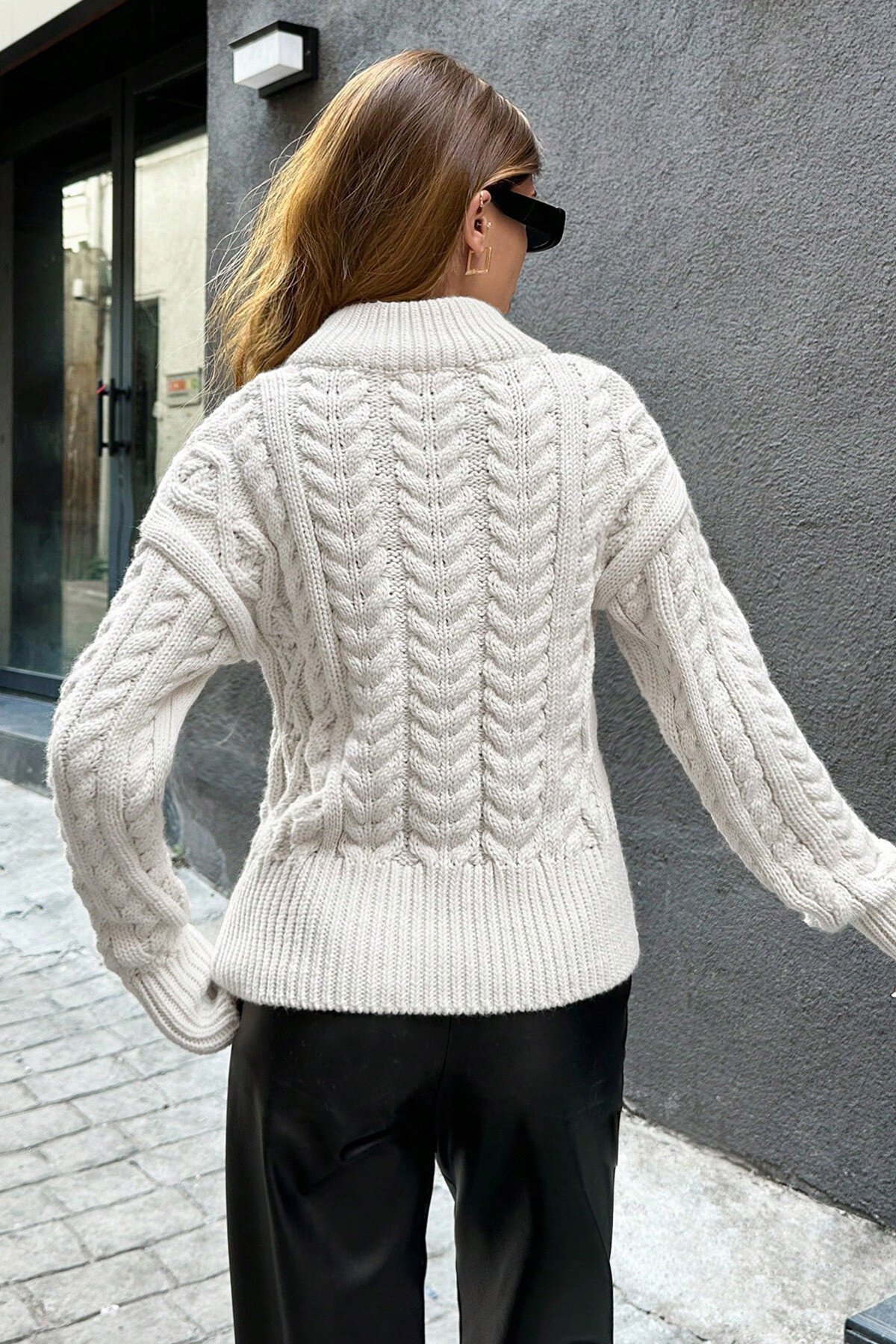 Bej Çift Fermuarlı Örgü Desenli Triko Hırka