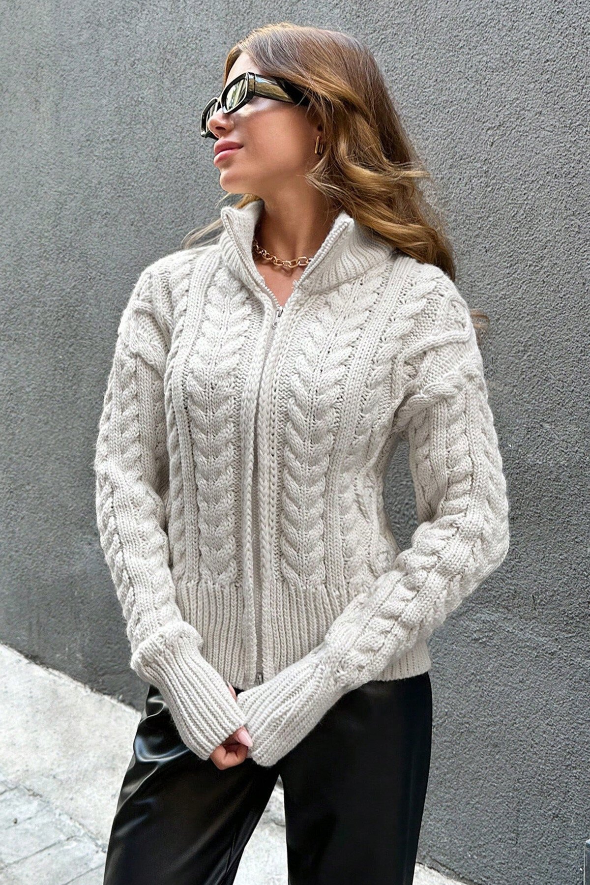 Bej Çift Fermuarlı Örgü Desenli Triko Hırka