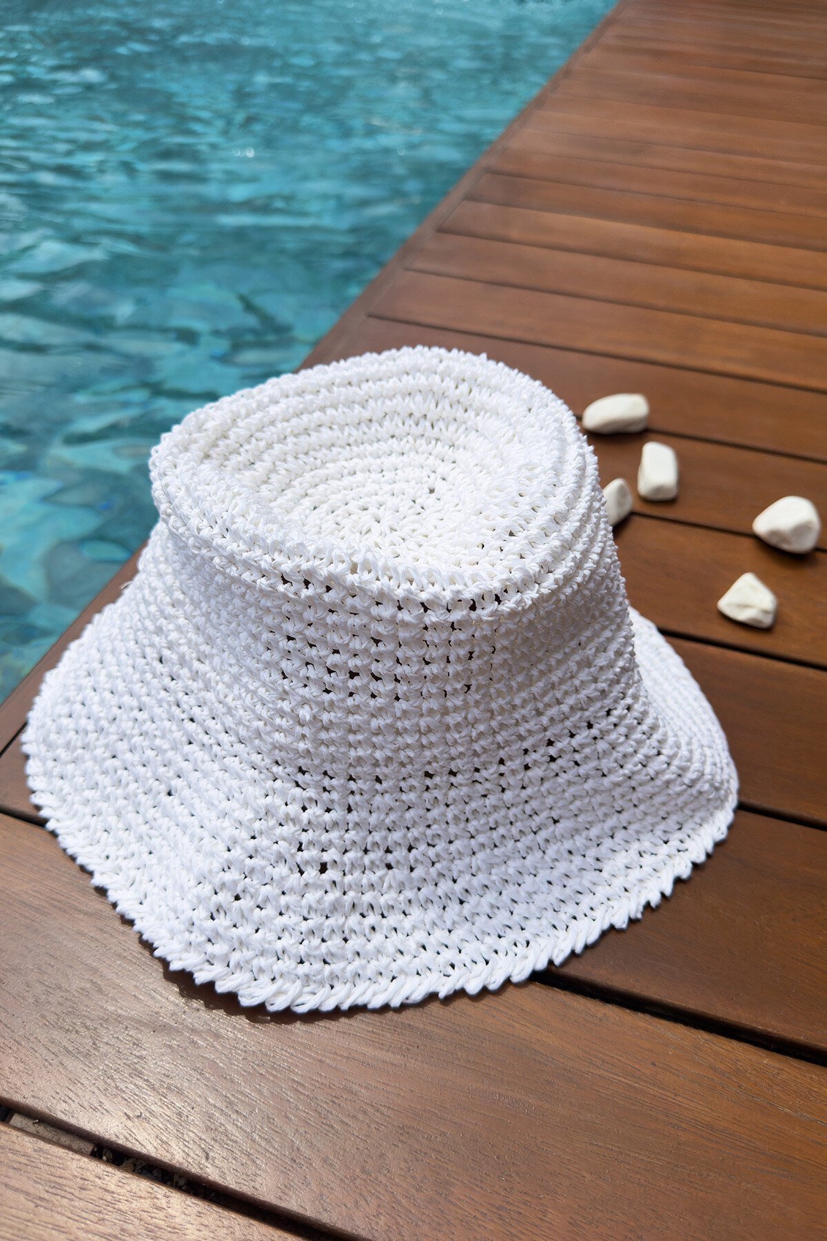 Beyaz El Örgüsü Hasır Şapka