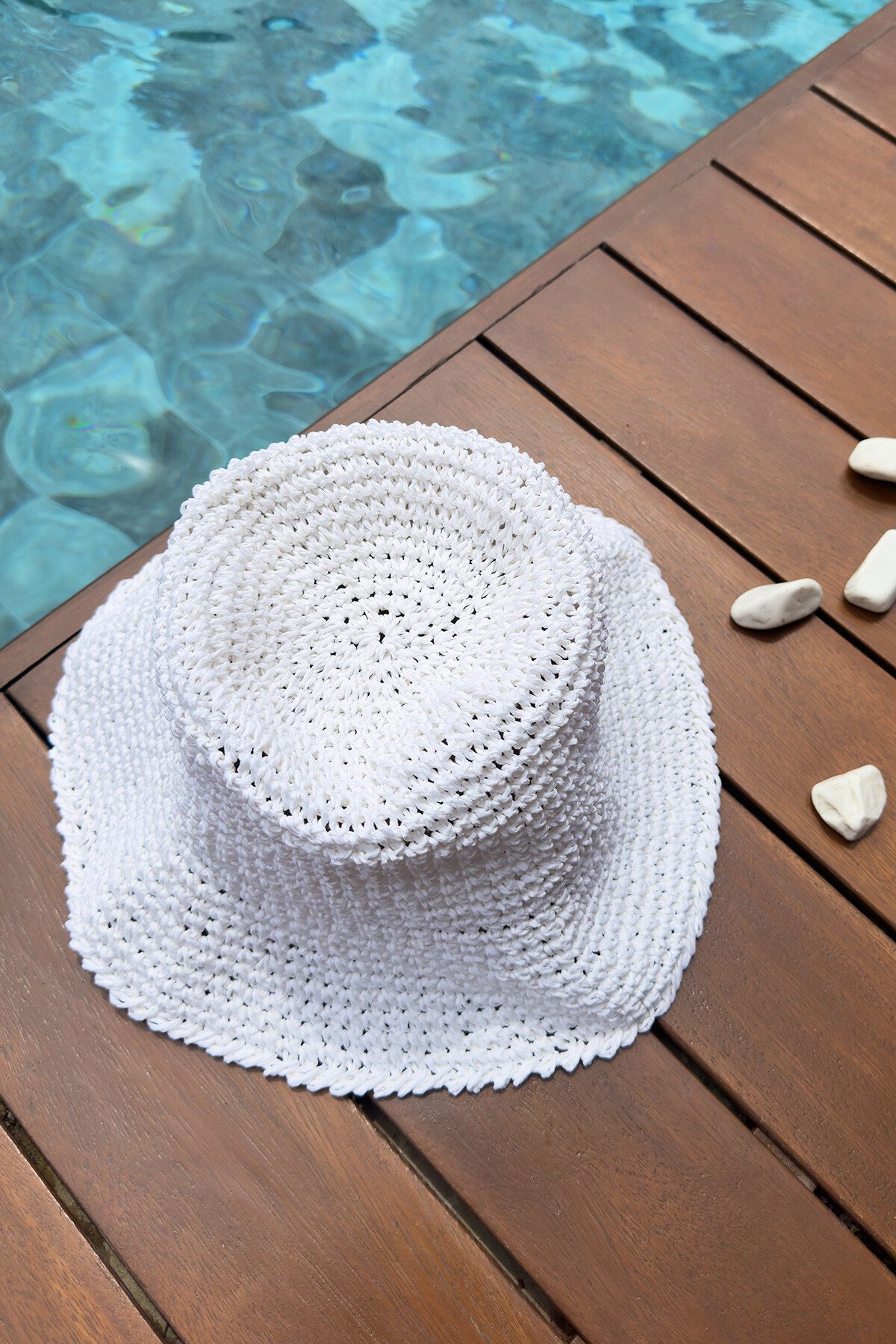 Beyaz El Örgüsü Hasır Şapka