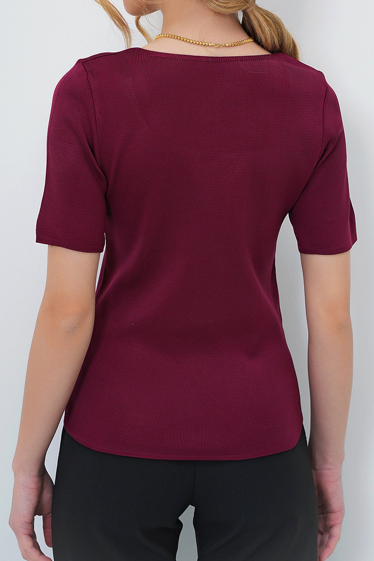 Bordo Kare Yaka Kısa Kollu Mevsimlik Triko Bluz