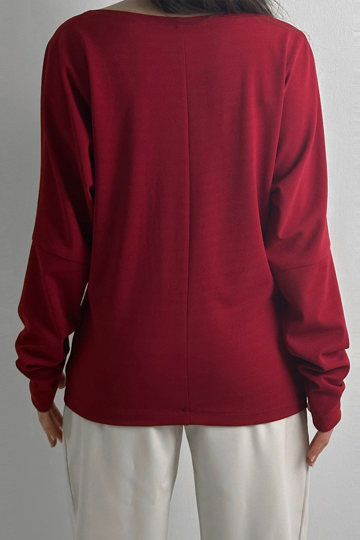 Bordo Kayık Yaka Yarasa Kol İnci Çakmalı Rahat Kesim Bluz