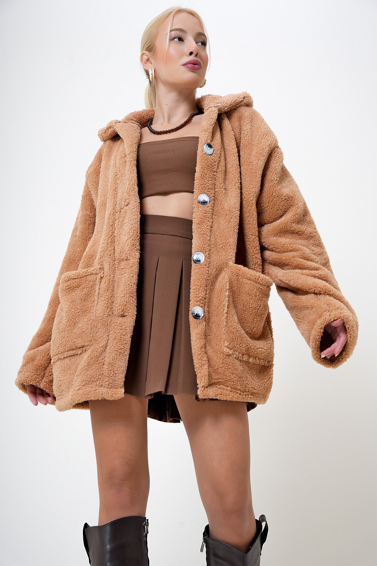 Camel Çift Cepli Önü Düğmeli Oversize Peluş Ceket