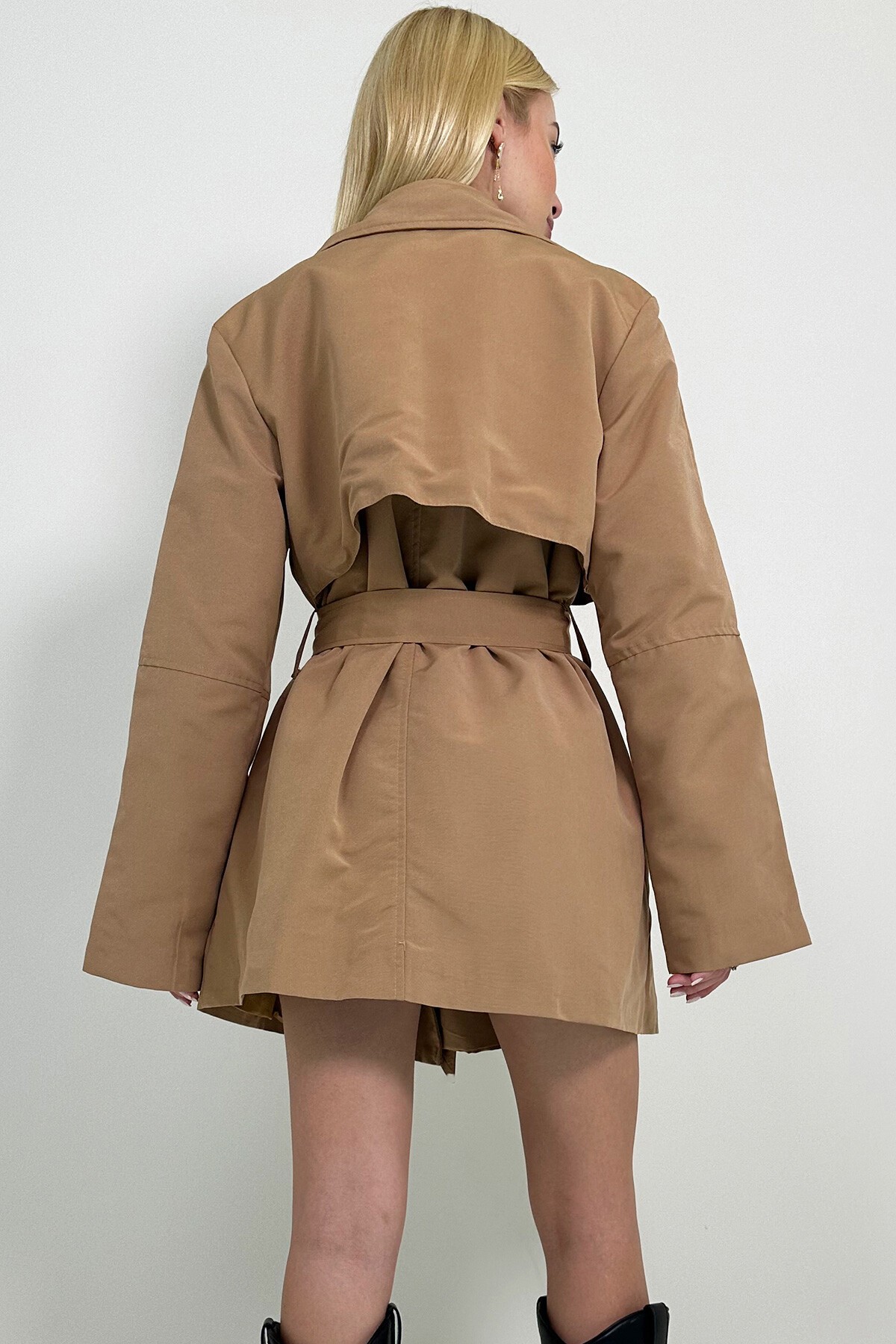 Camel Kruvaze Yaka Beli Kemerli Trençkot