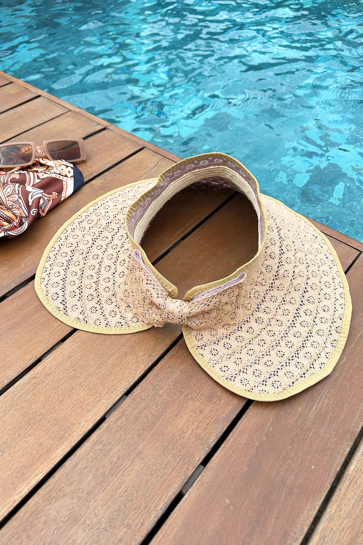 Camel Üstü Açık Hasır Kurdale Detaylı Çırt ÇırtLı Plaj Şapkası