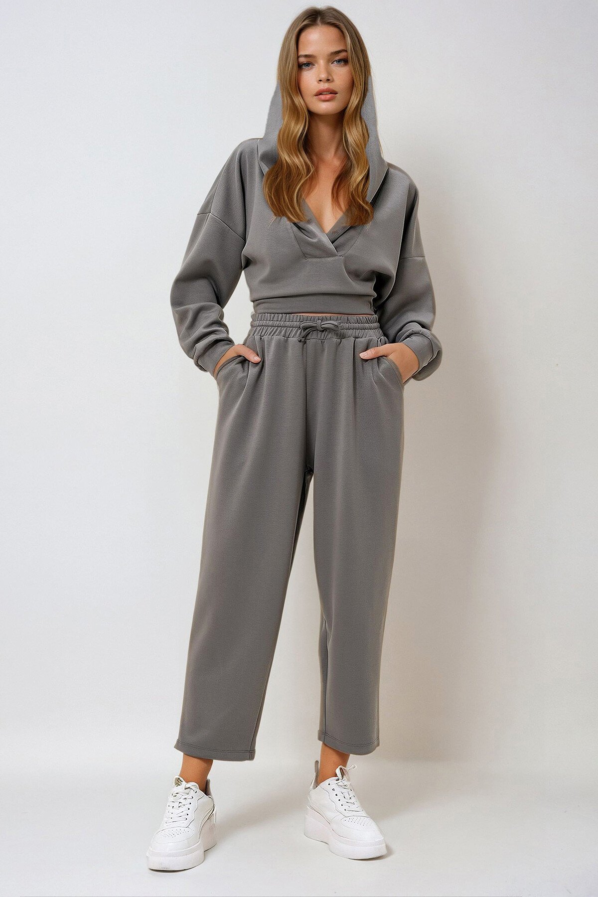 Ceviz Yeşili Kapüşonlu Kruvaze Yaka Bol Kesim Modal Alt Üst Takım