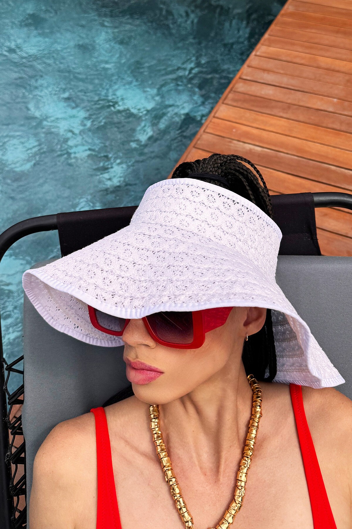 Ekru Üstü Açık Hasır Kurdale Detaylı Çırt ÇırtLı Plaj Şapkası