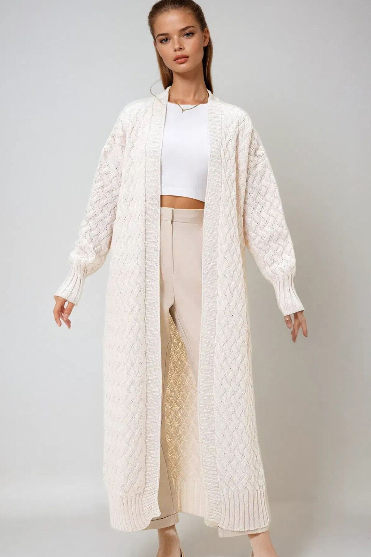 Ekru V Yaka Saç Örgü Desenli Kapamasız Maxi Boy Triko Hırka