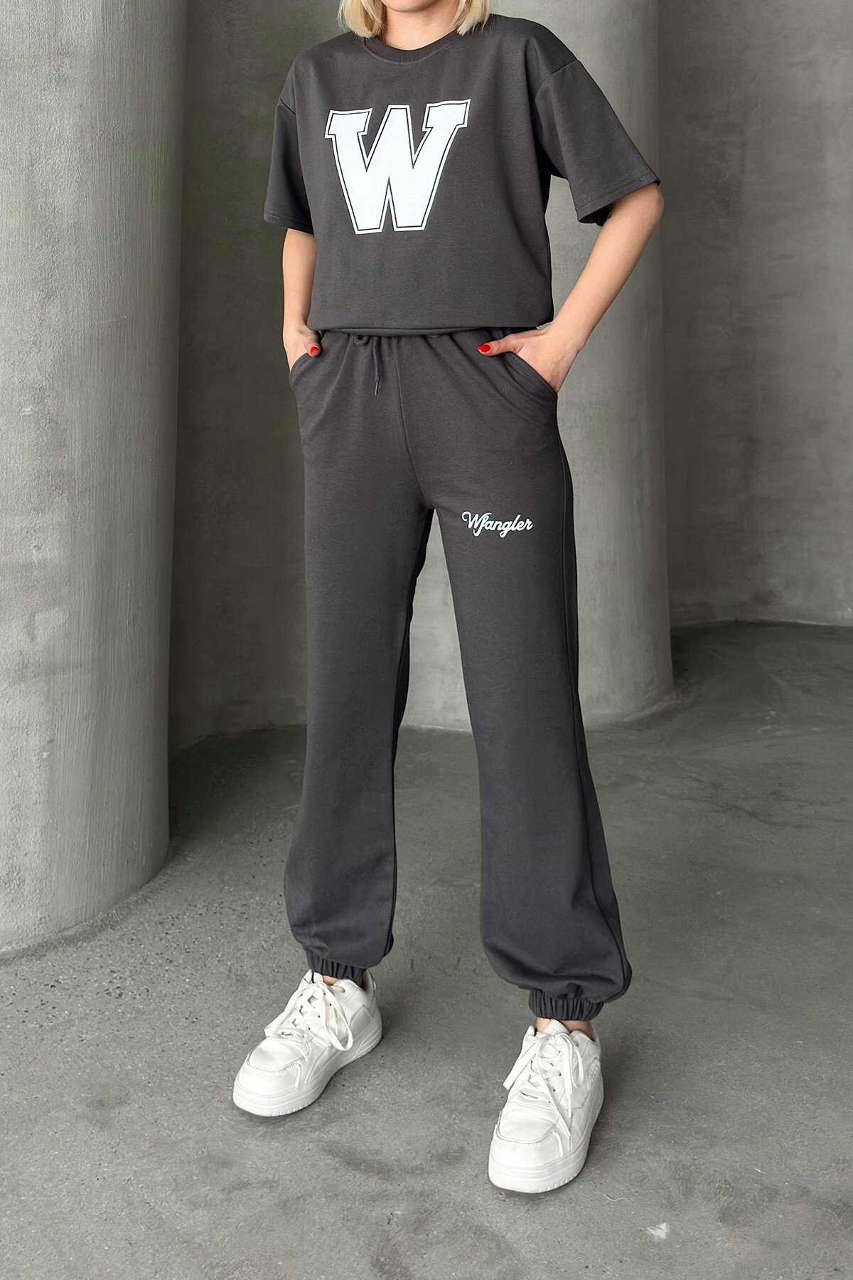 Füme Baskılı T Shirt Ve Yüksek Bel Jogging Takım