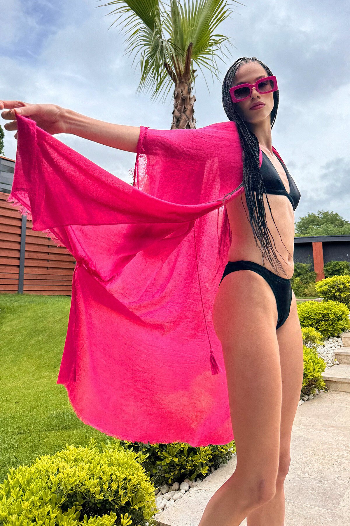 Fuşya Püskül Detaylı Bağlanabilir Plaj Pareosu