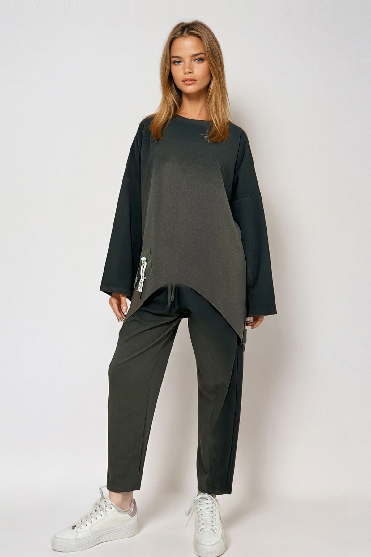 Haki Bisiklet Yaka Armalı Sweat Ve Pantolon İkili Takım