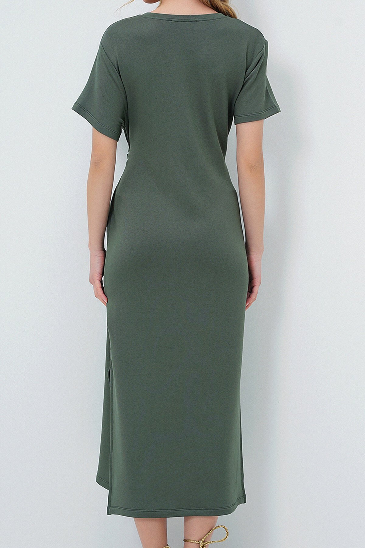 Haki Bisiklet Yaka Beli Bağlama Detaylı Kısa Kol Yırtmaçlı Yazlık Örme Elbise