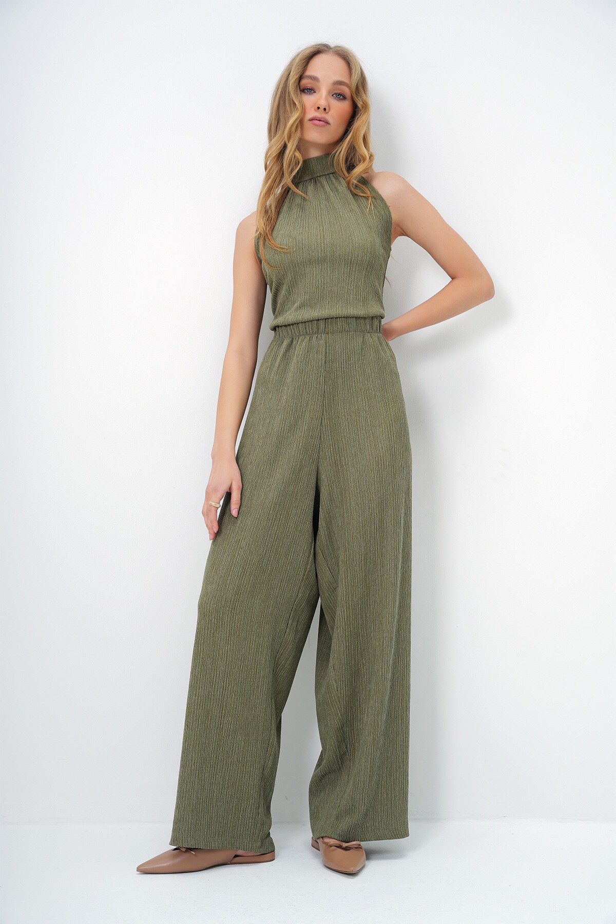 Haki Dokulu Dik Yaka Bluz Ve Pantolon  Takım