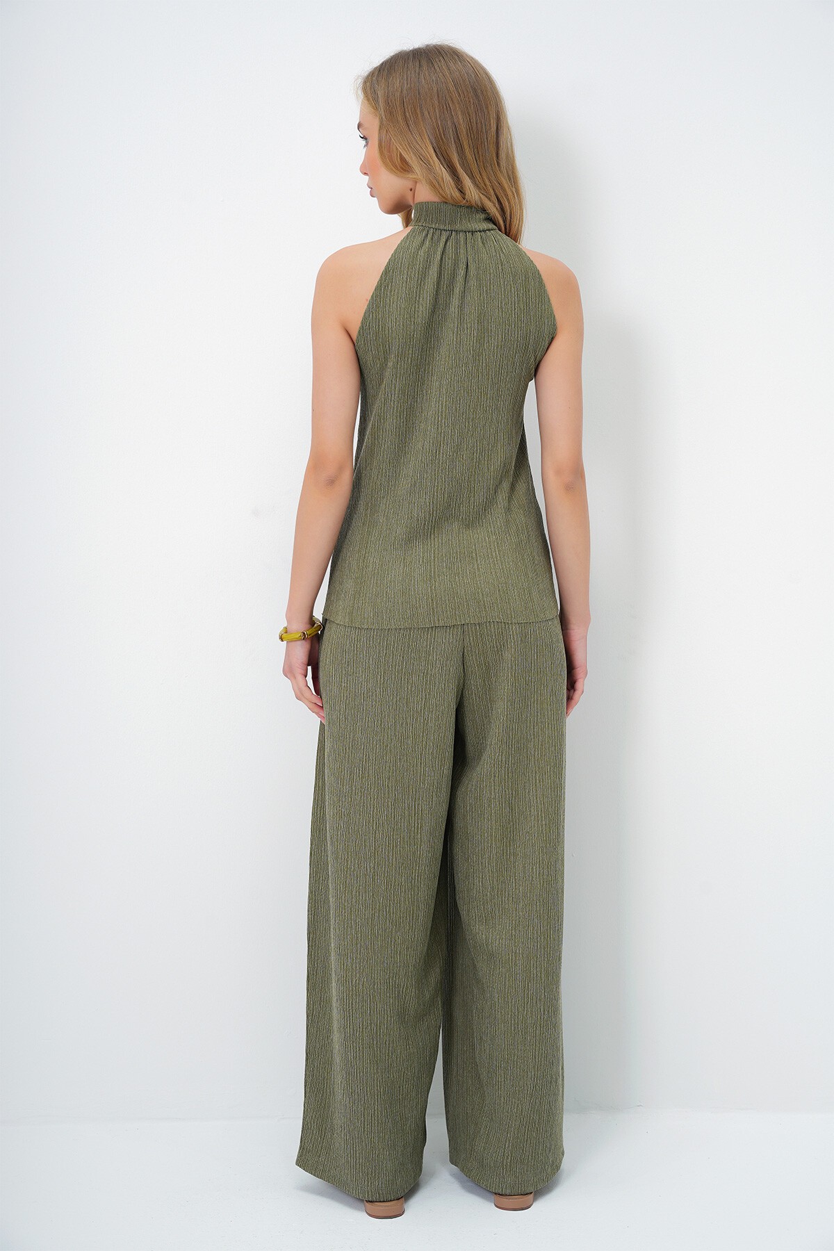 Haki Dokulu Dik Yaka Bluz Ve Pantolon  Takım