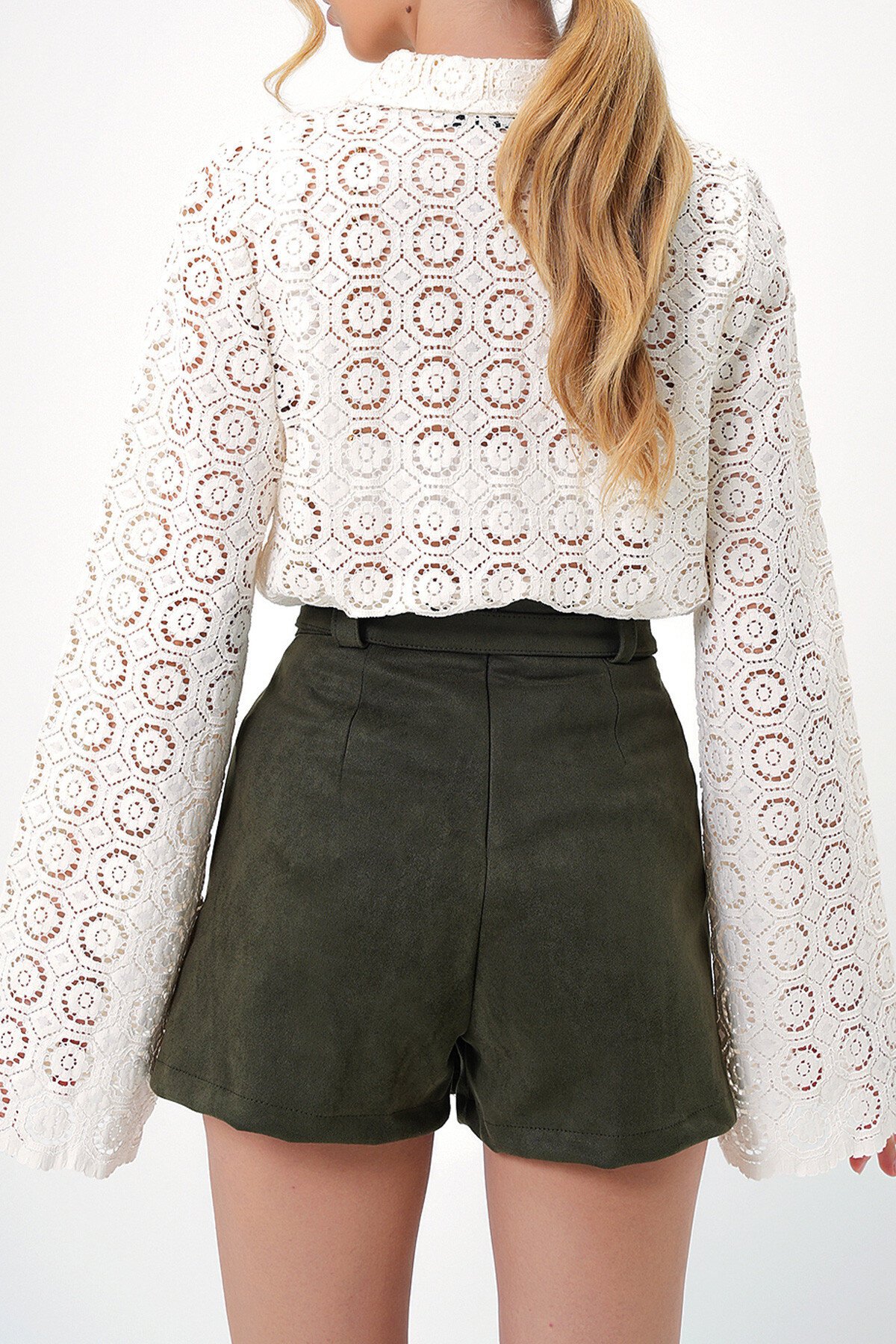 Haki Kemer Detaylı Süet Şort Etek