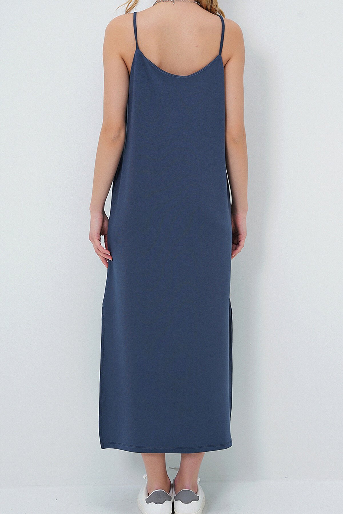 İndigo İp Askılı Yırtmaçlı Yazlık Örme Elbise