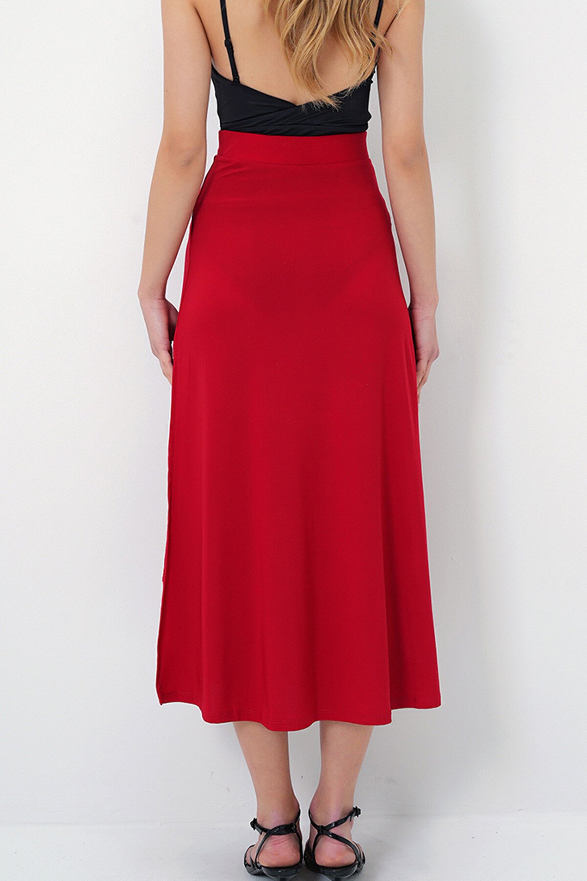 Kırmızı Beli Lastikli Derin Yırtmaçlı Sandy Kumaş Etek