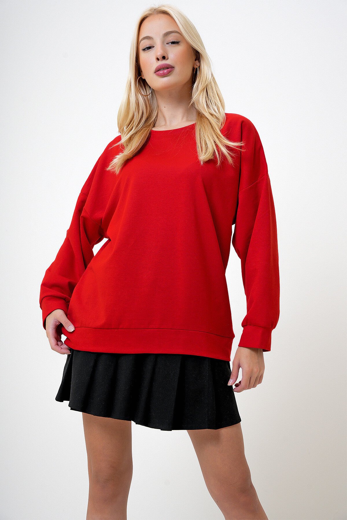 Kırmızı Bisiklet Yaka Oversize Basic Sweatshirt